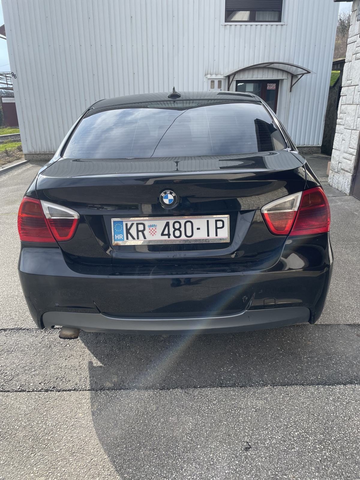 BMW serija 3 318d, fotografija 2