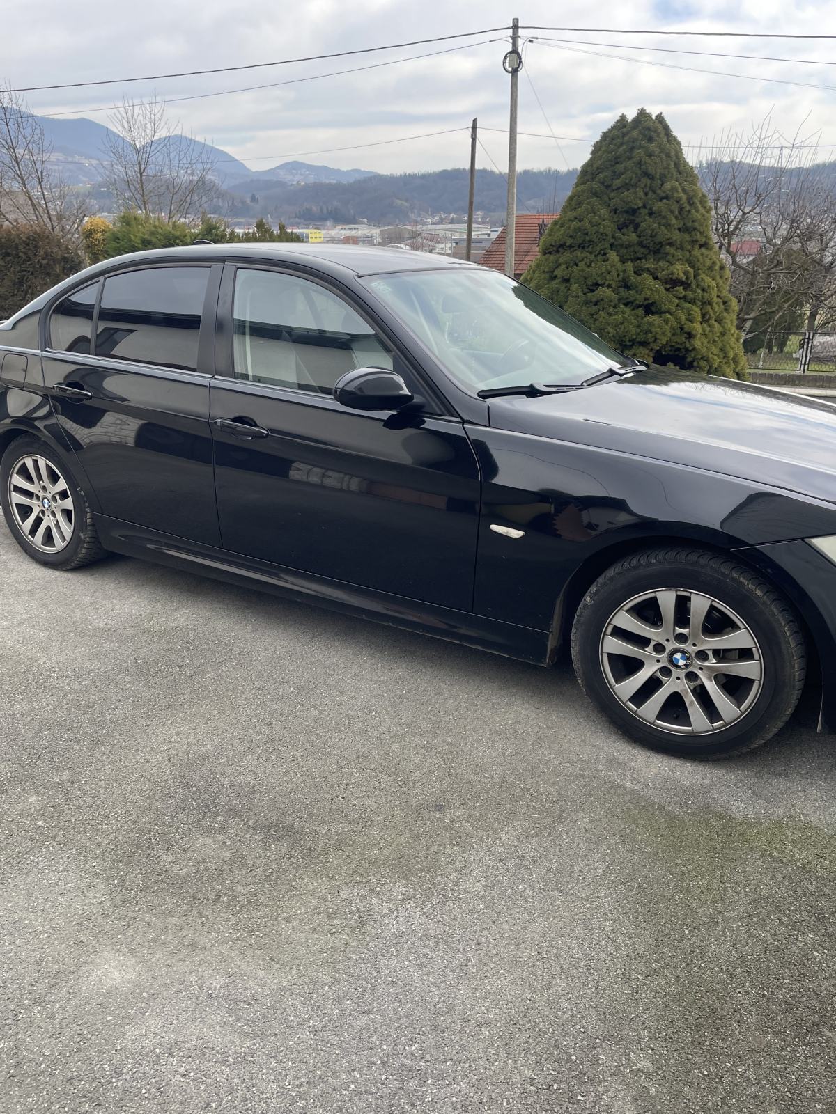 BMW serija 3 318d, fotografija 3