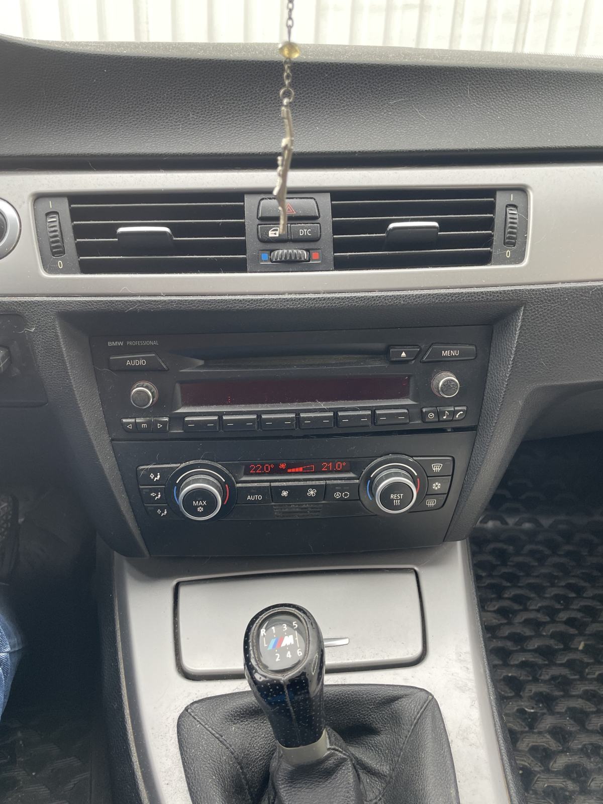 BMW serija 3 318d, fotografija 4