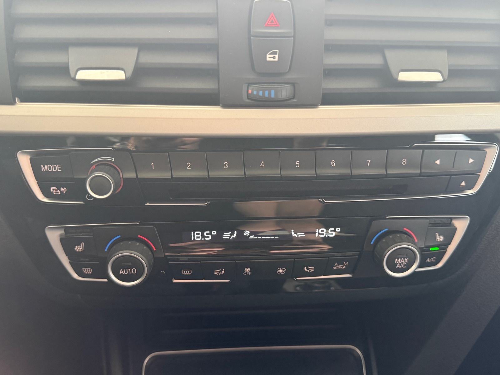 BMW serija 3 318d, fotografija 18