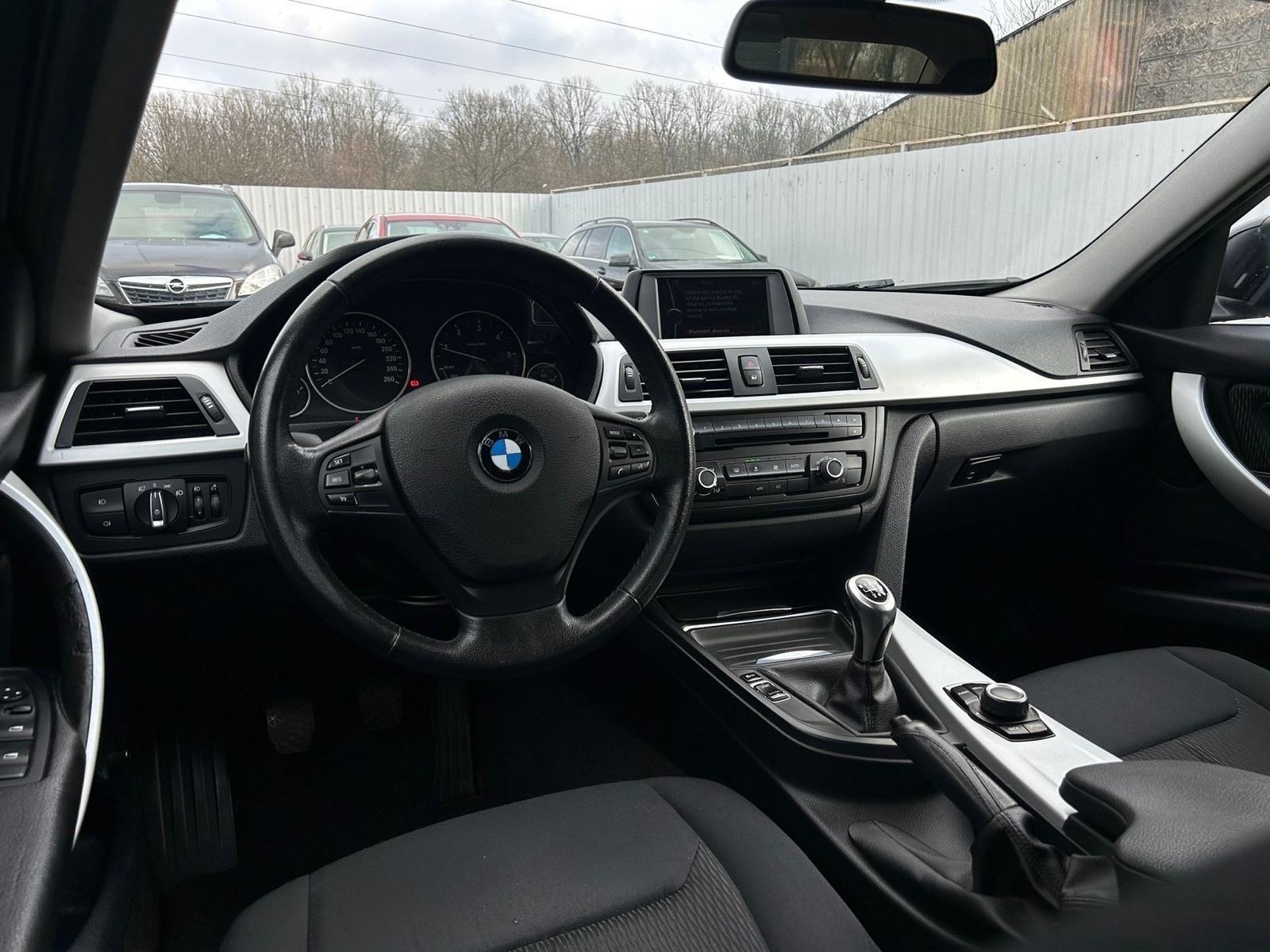 BMW serija 3 318d reg godinu dana, fotografija 11