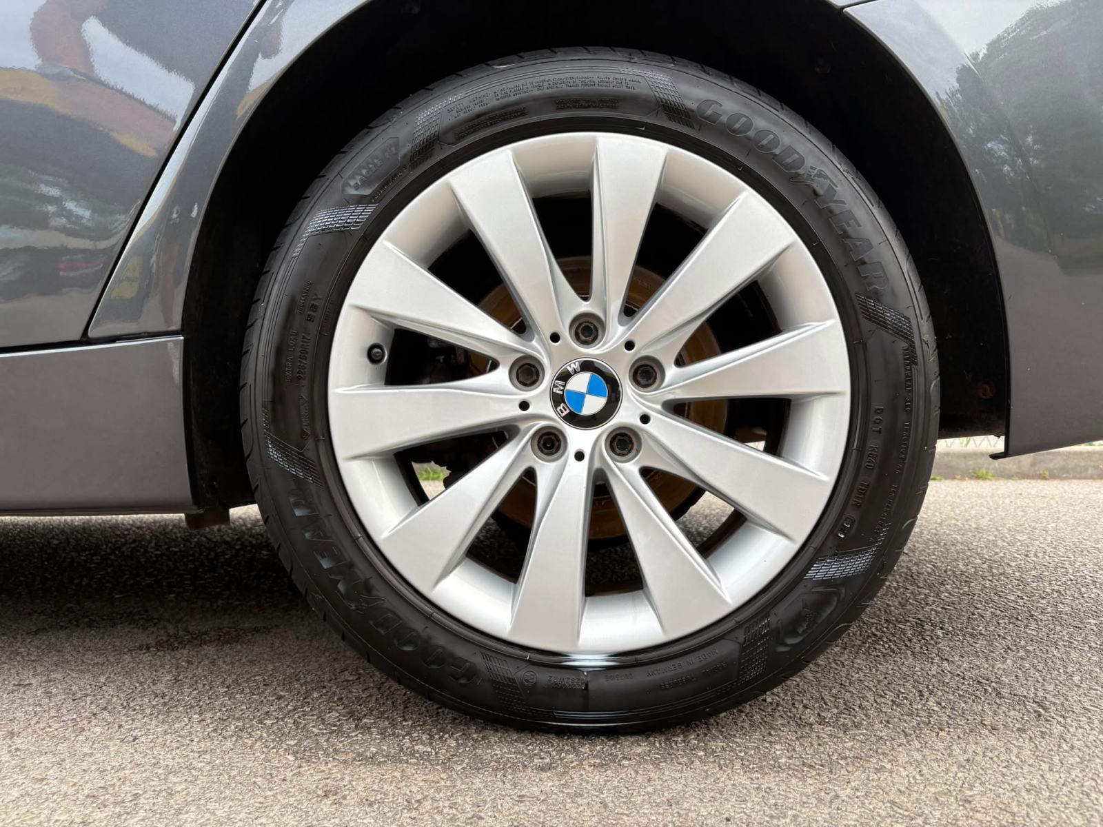 BMW serija 3 318d, fotografija 19