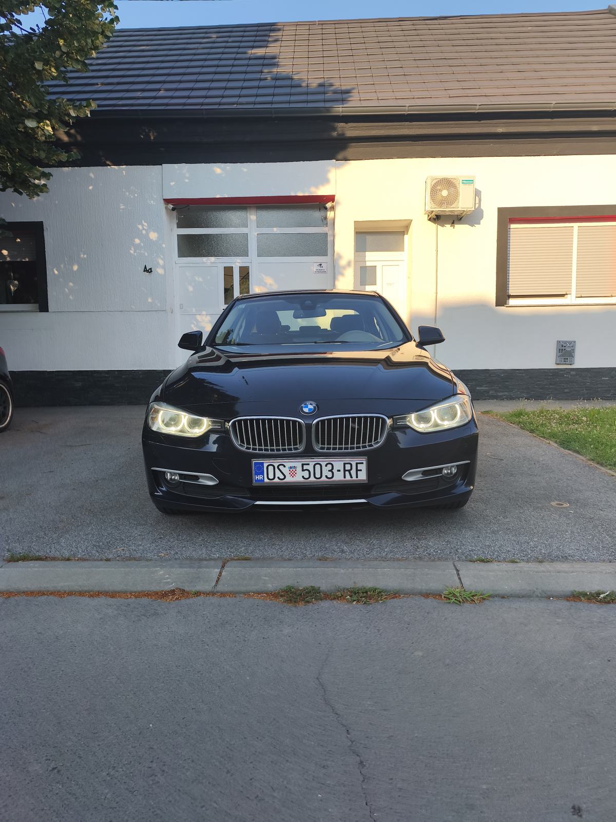 BMW serija 3 318d, REGISTRIRAN GOD. DANA, fotografija 1