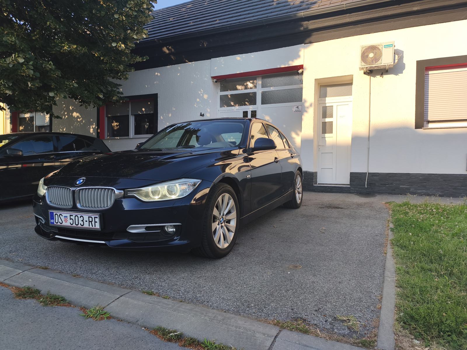 BMW serija 3 318d, REGISTRIRAN GOD. DANA, fotografija 3