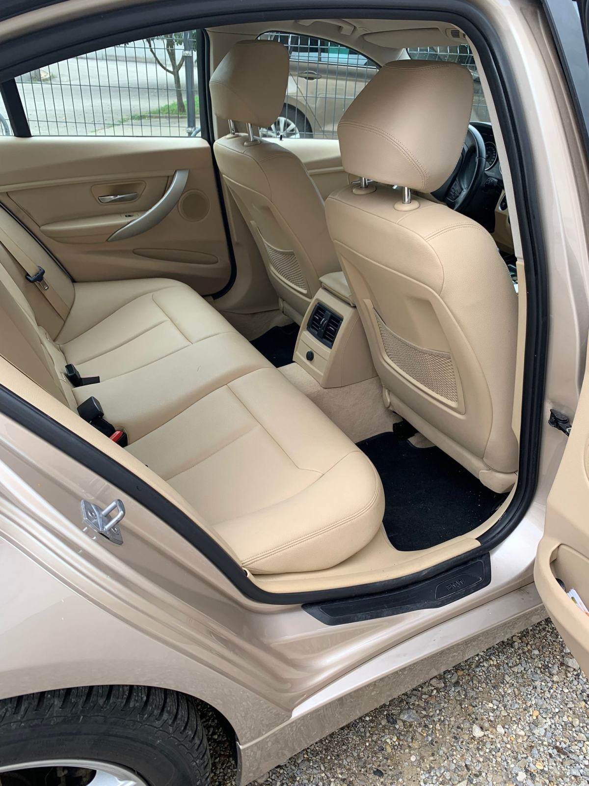 BMW serija 3 316d, fotografija 4