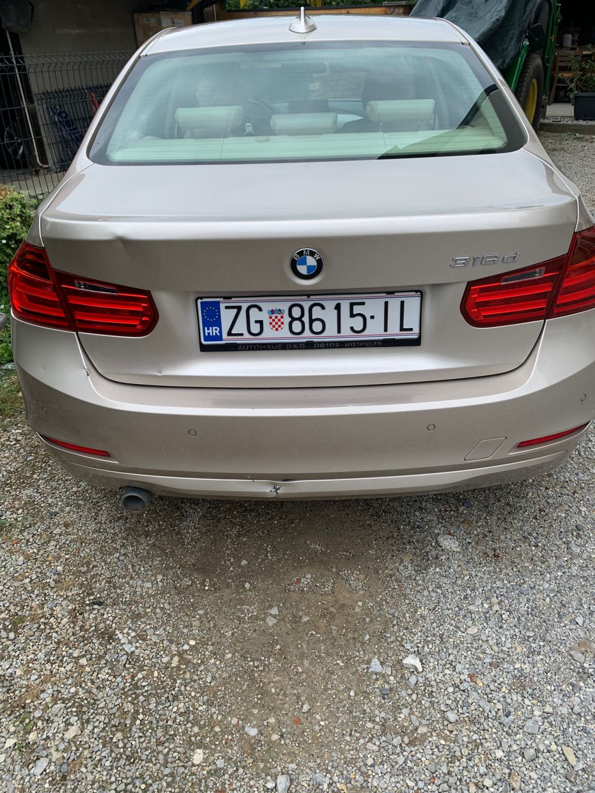 BMW serija 3 316d, fotografija 7