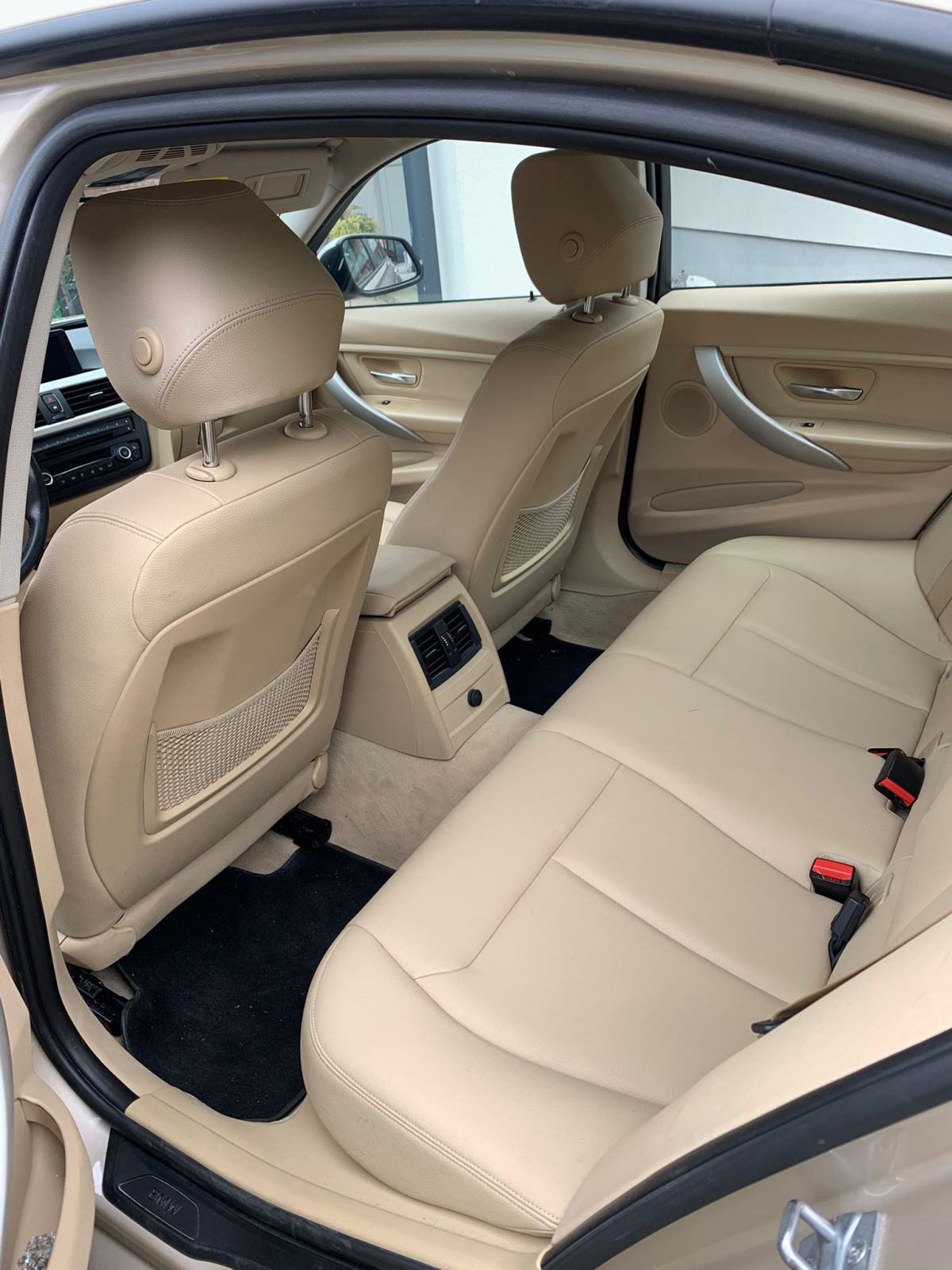 BMW serija 3 316d, fotografija 8