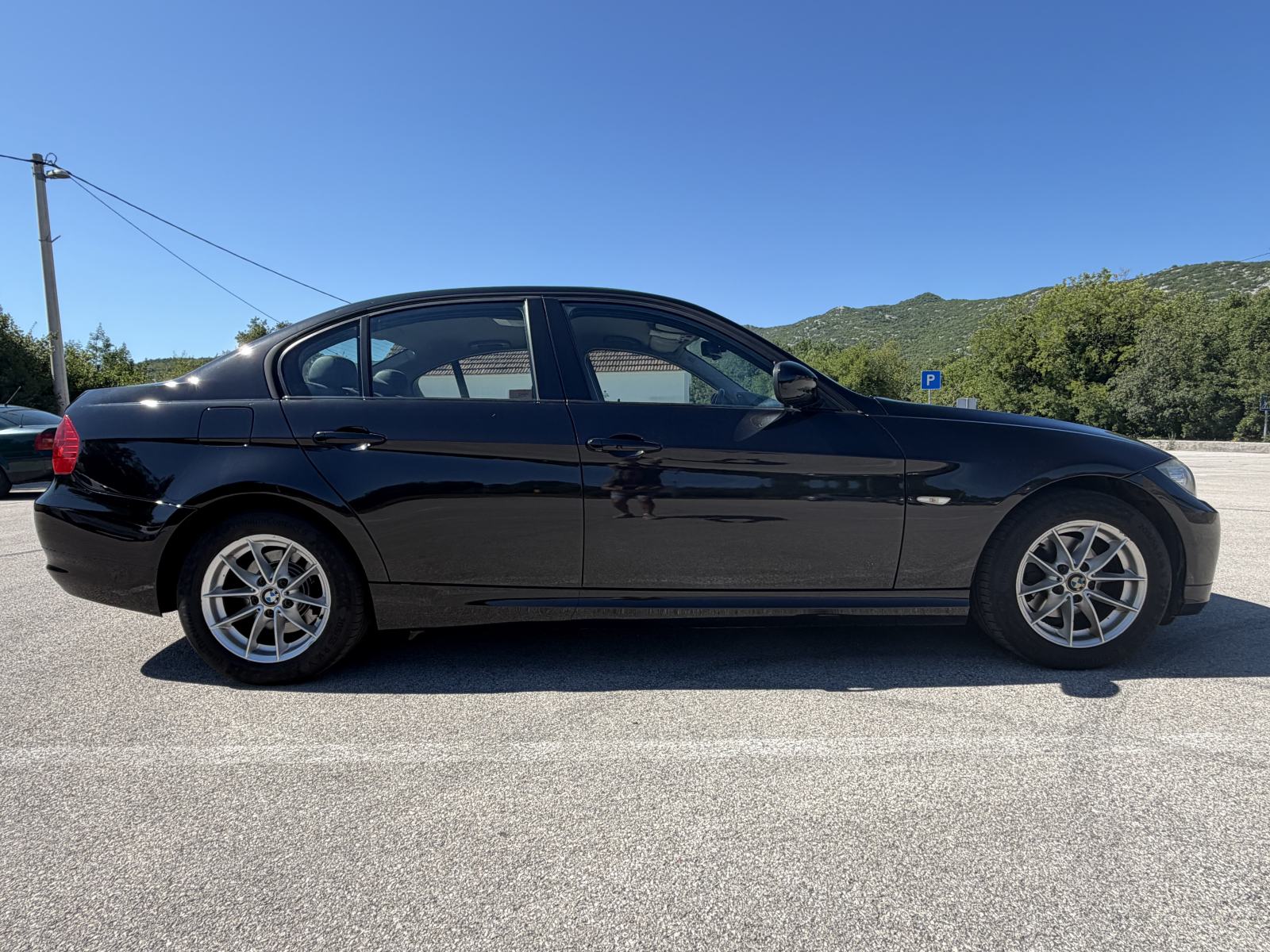 BMW serija 3 318d, pogled izvana - slika 2