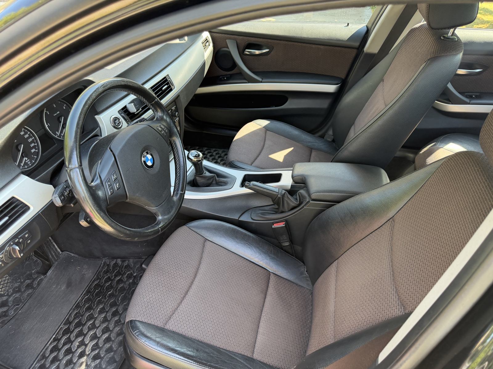 BMW serija 3 318d, fotografija 10