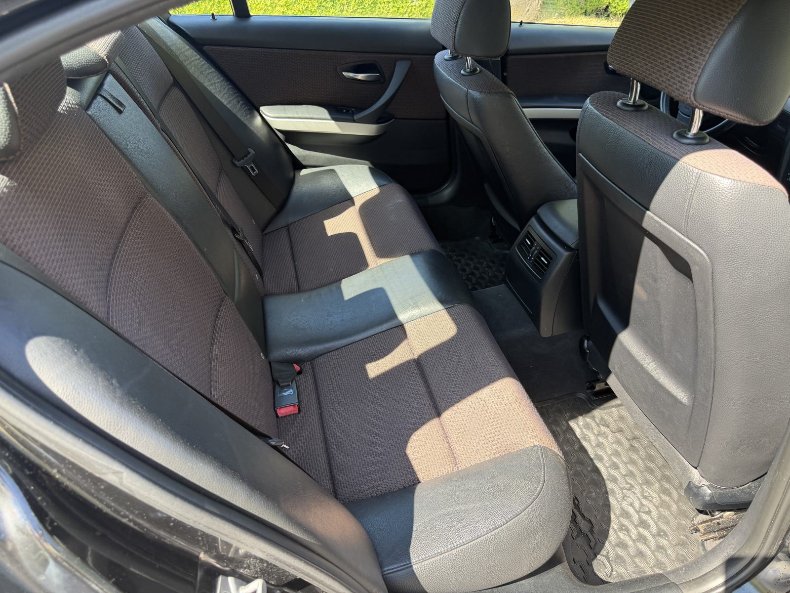 BMW serija 3 318d, fotografija 11