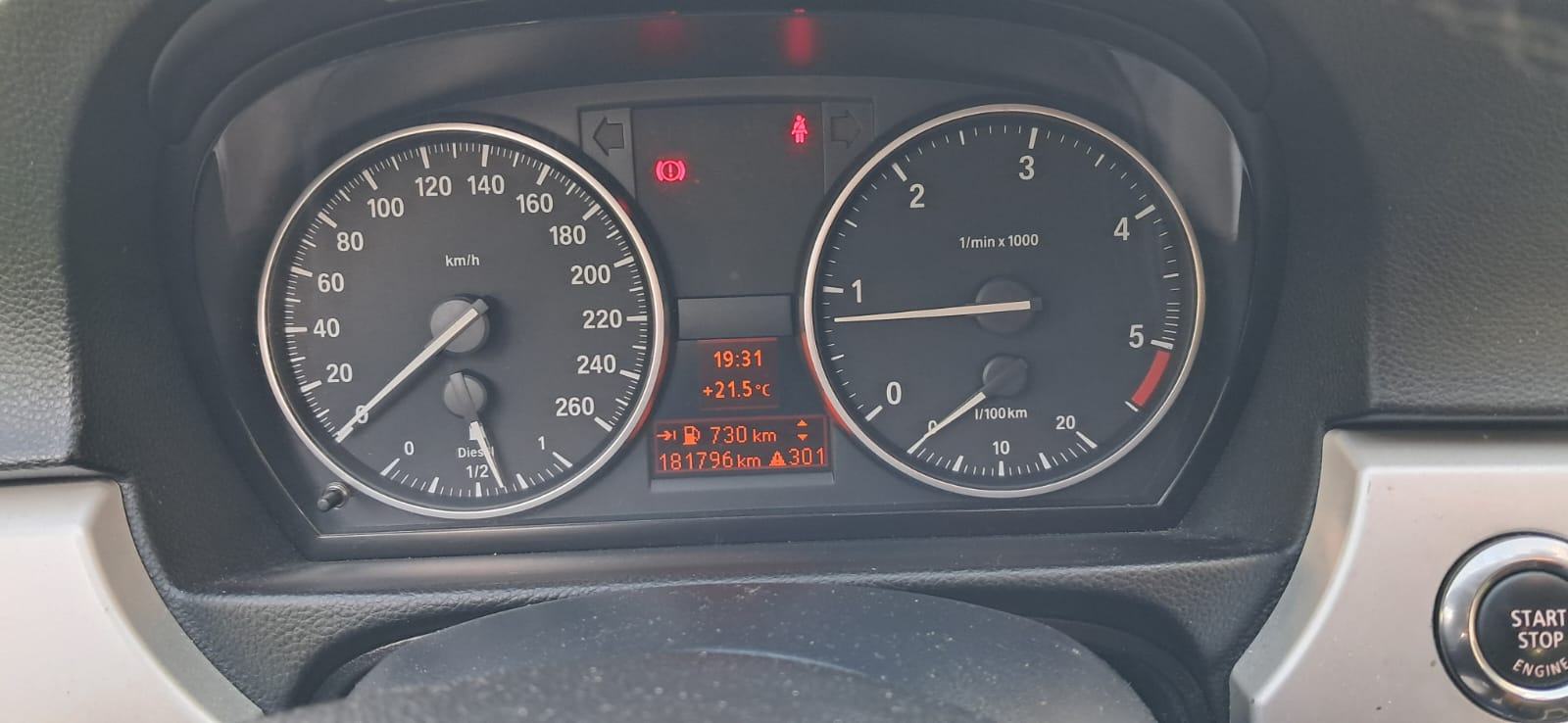 BMW serija 3 318d, fotografija 15
