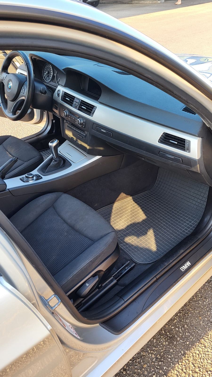 BMW serija 3 318d, fotografija 11
