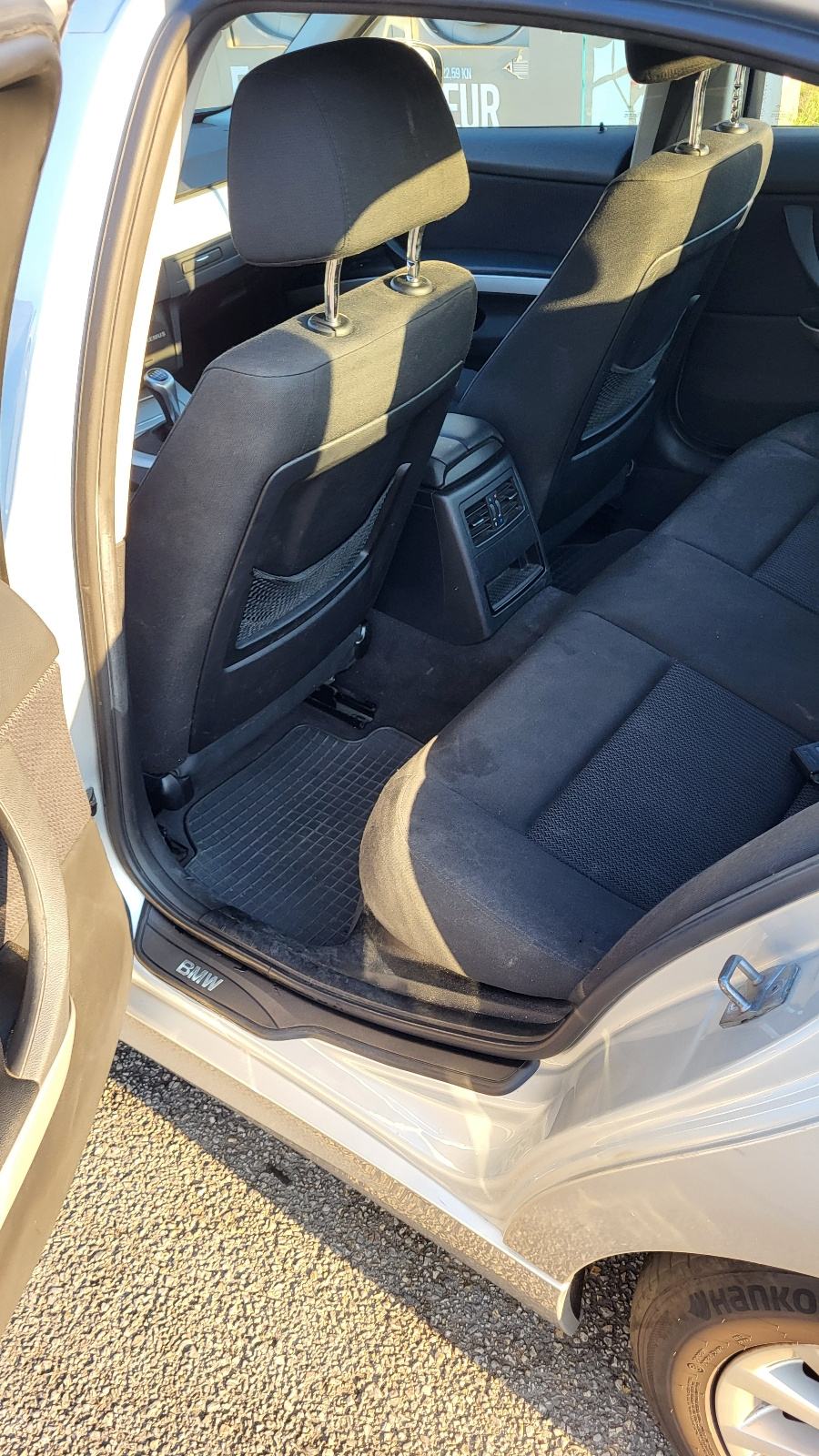 BMW serija 3 318d, fotografija 9