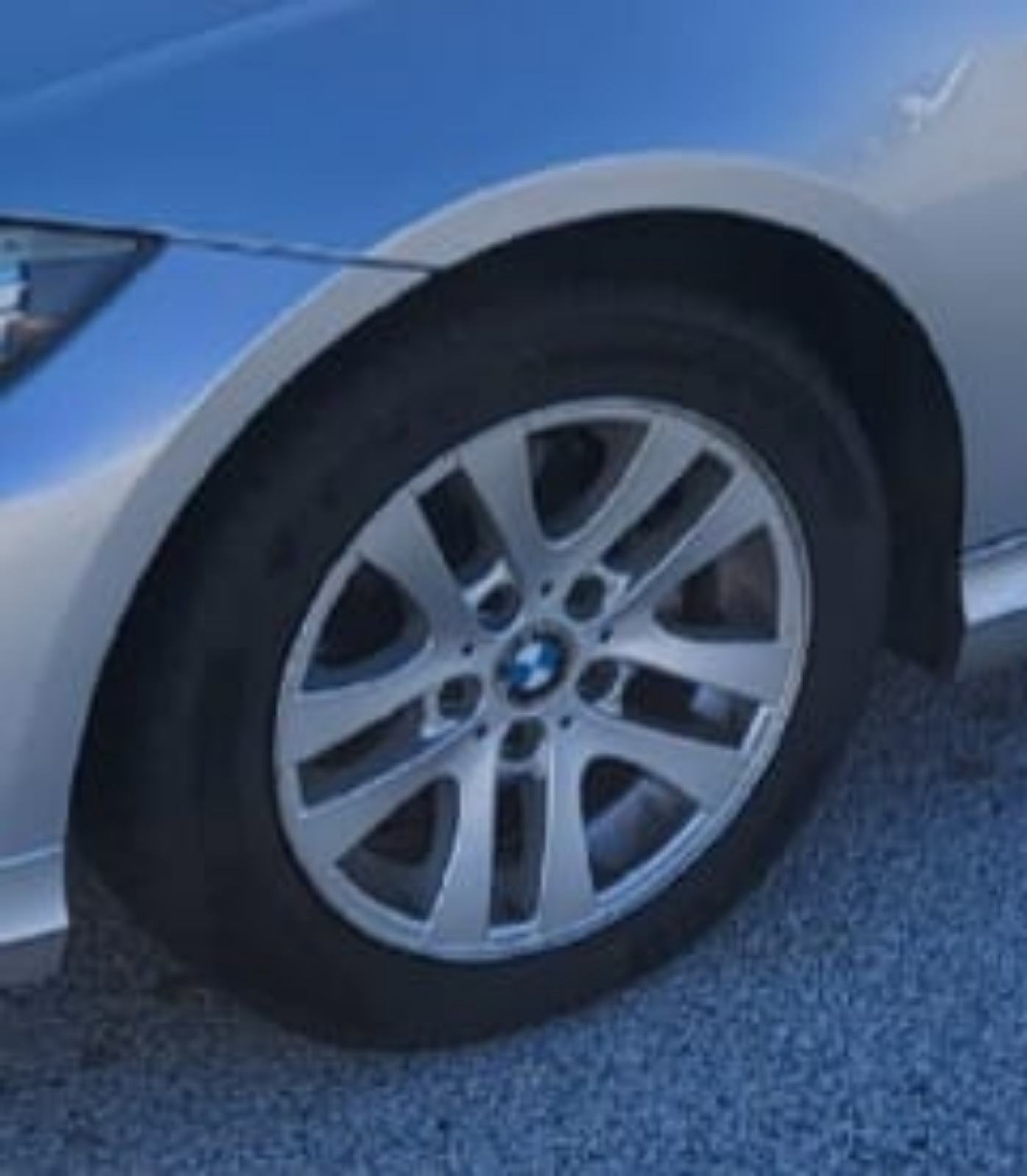 BMW serija 3 318d, fotografija 15