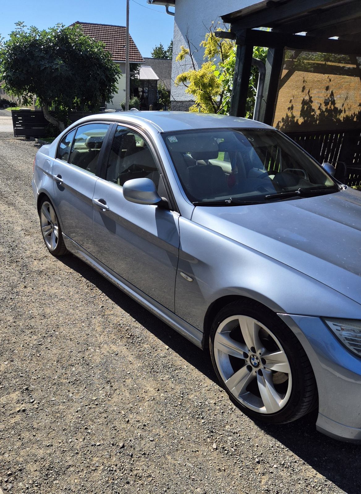 BMW serija 3 318d, fotografija 4