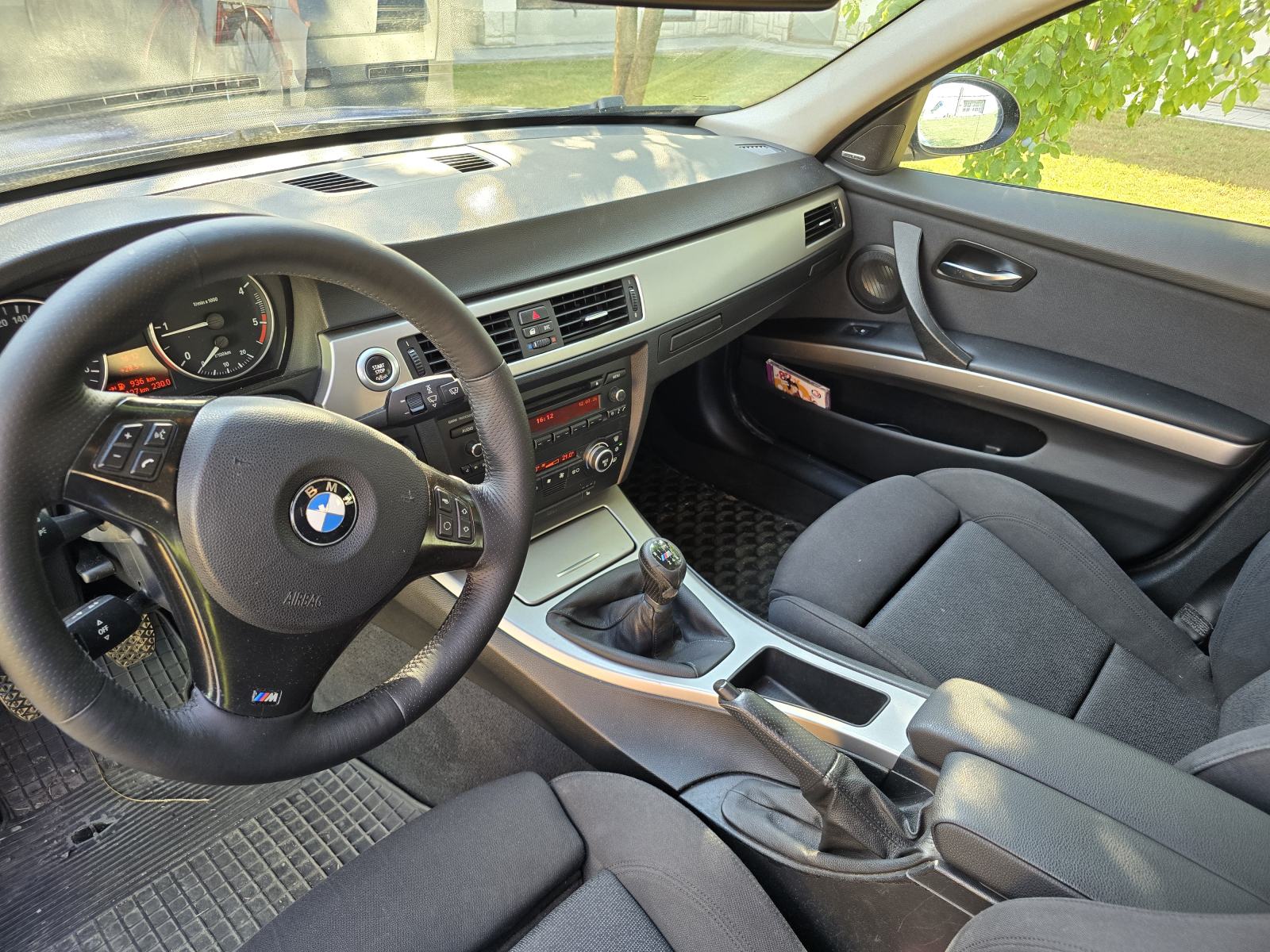 BMW serija 3 318d, fotografija 10