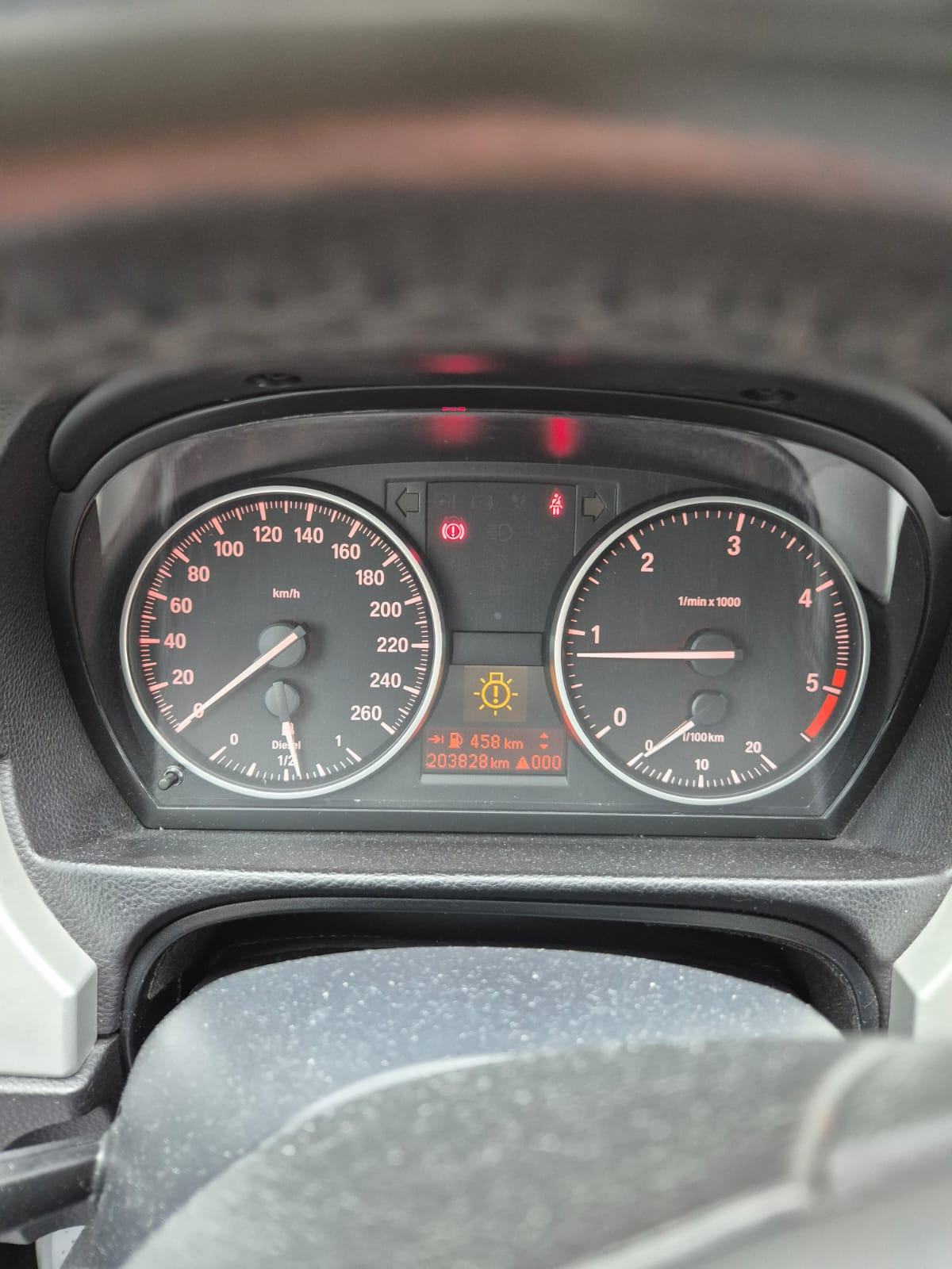 BMW serija 3 318d, fotografija 6