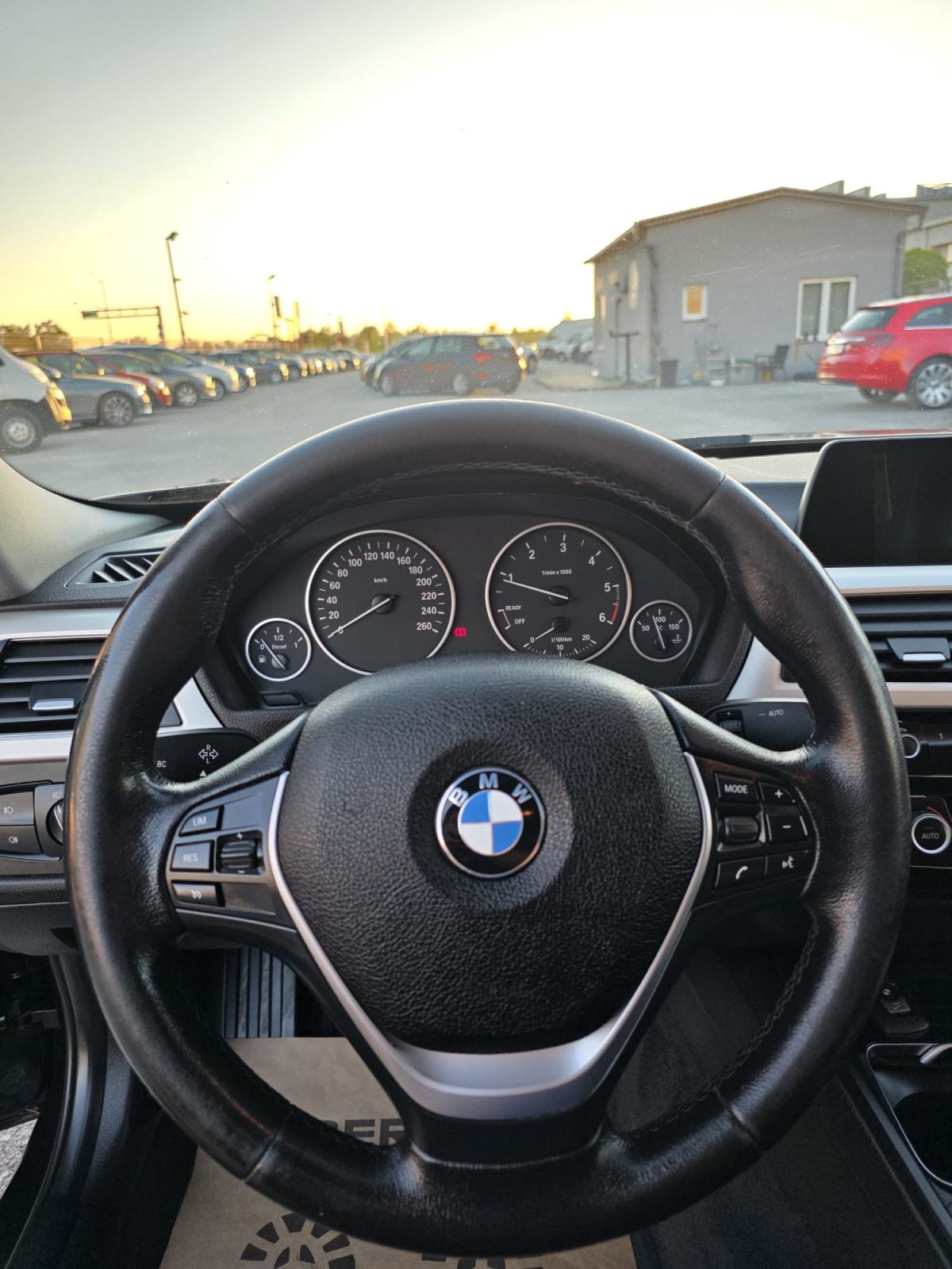 BMW serija 3 318d, fotografija 12