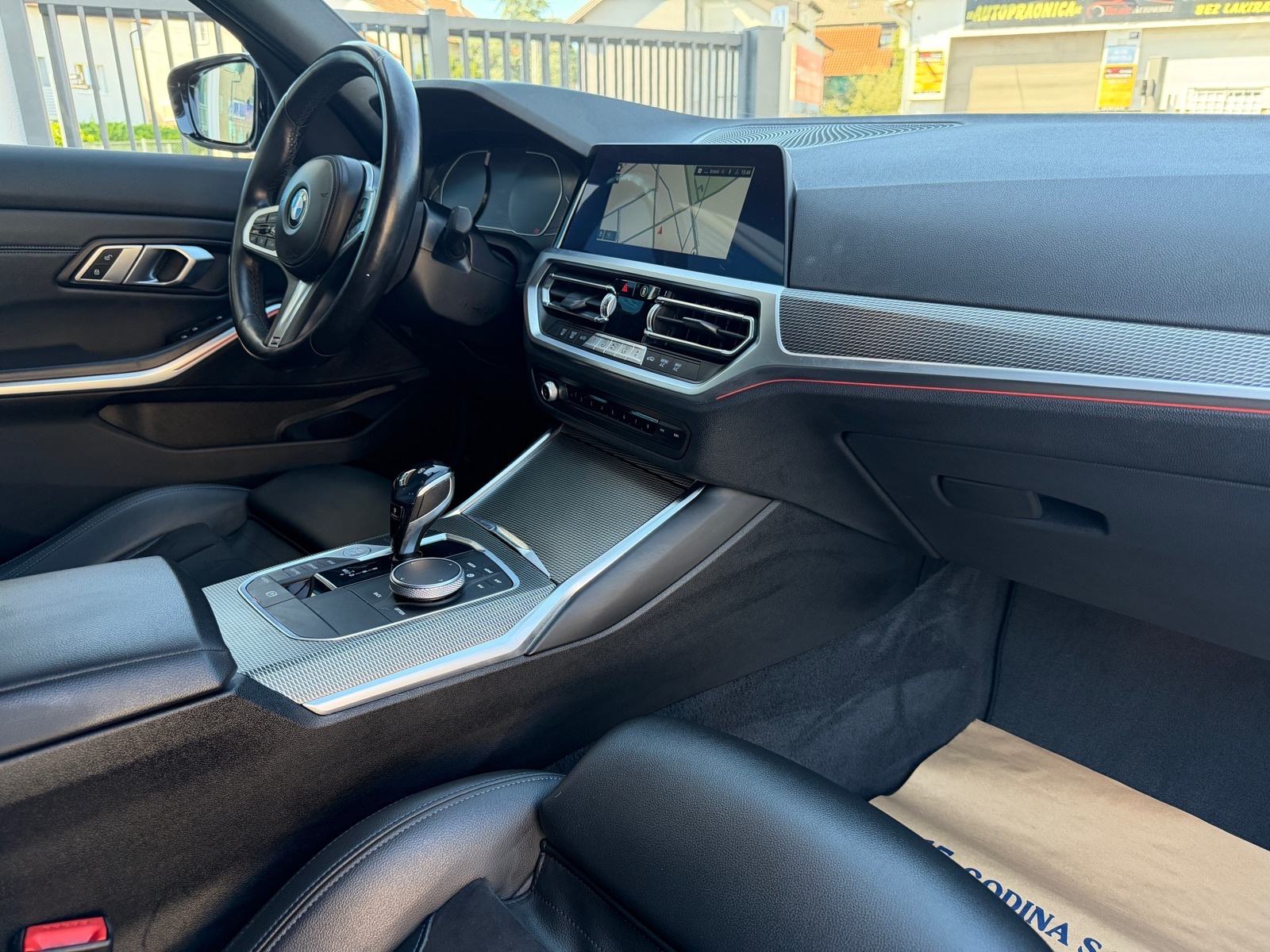 BMW serija 3 318d ✅MPAKET✅samo 55.000KM✅NIJE UVOZ‼️, fotografija 20
