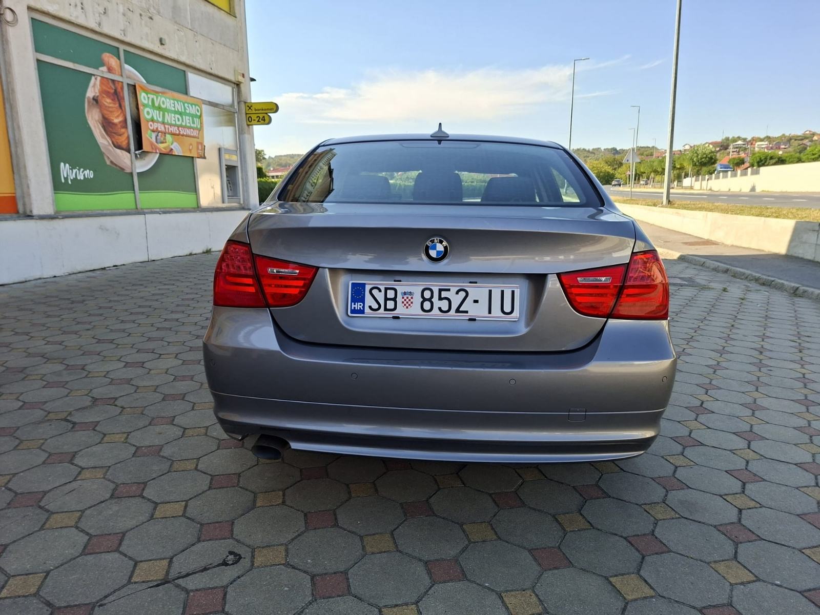 BMW serija 3 318d, fotografija 5