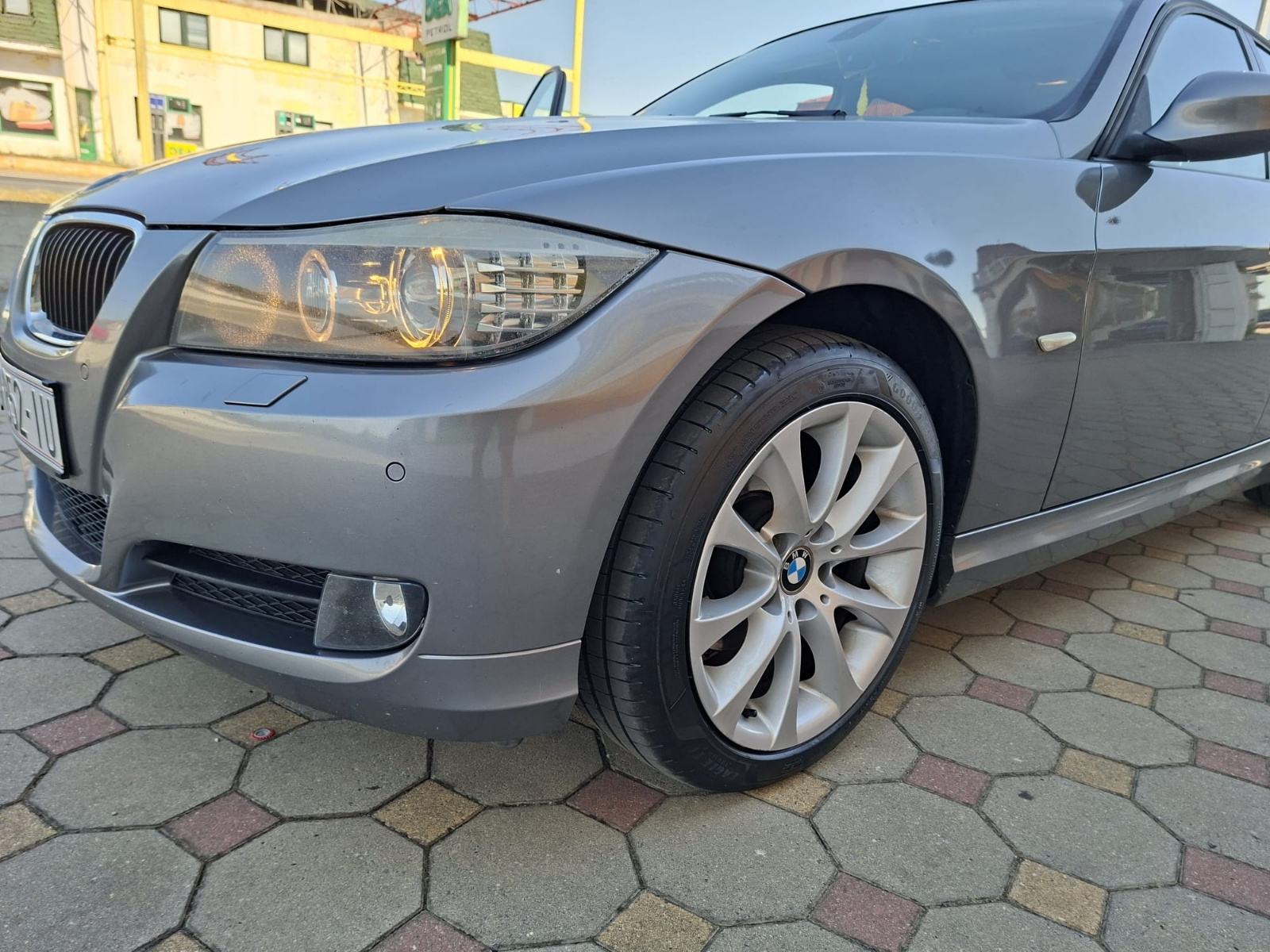 BMW serija 3 318d, fotografija 4