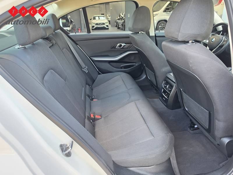 BMW SERIJA 3 318d, fotografija 5
