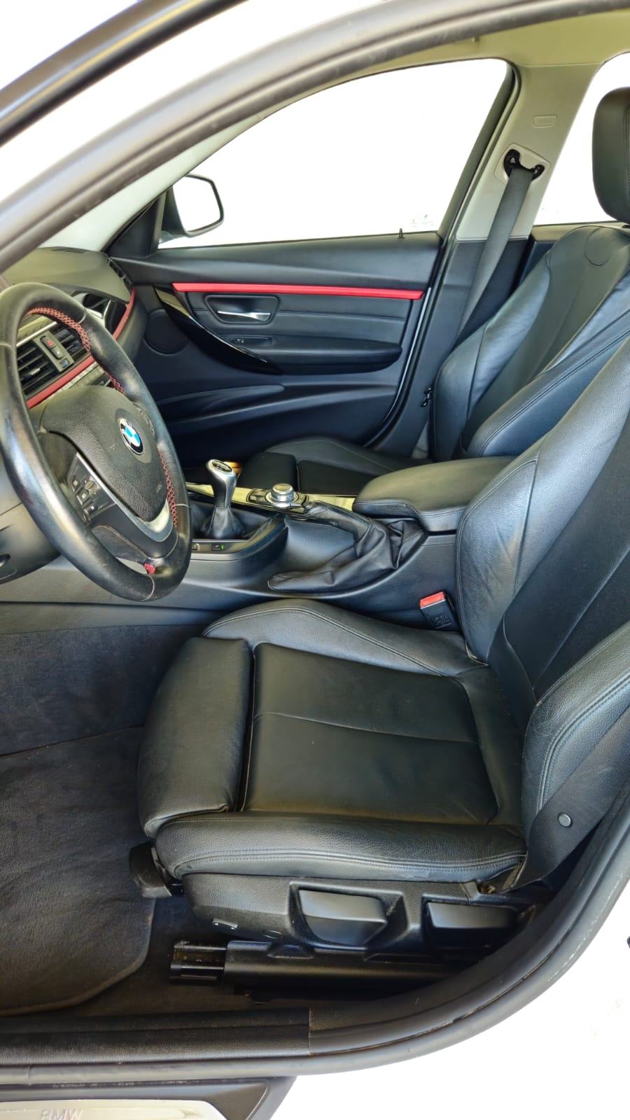 BMW serija 3 318d,sport sjedala,navi,keyless,head-up, fotografija 10