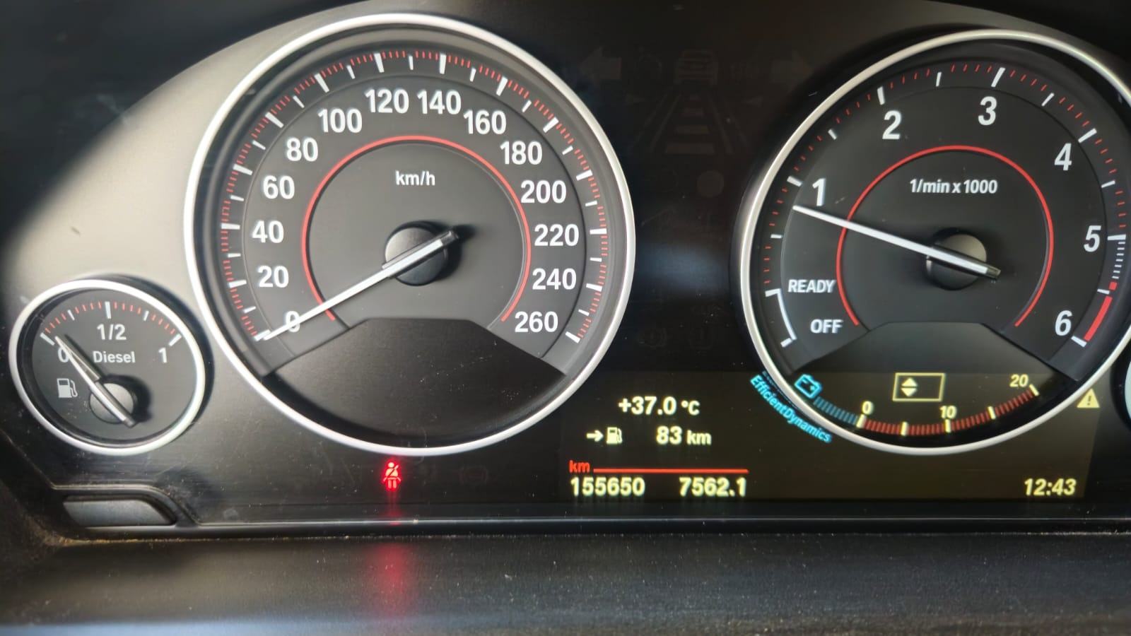 BMW serija 3 318d,sport sjedala,navi,keyless,head-up, fotografija 14