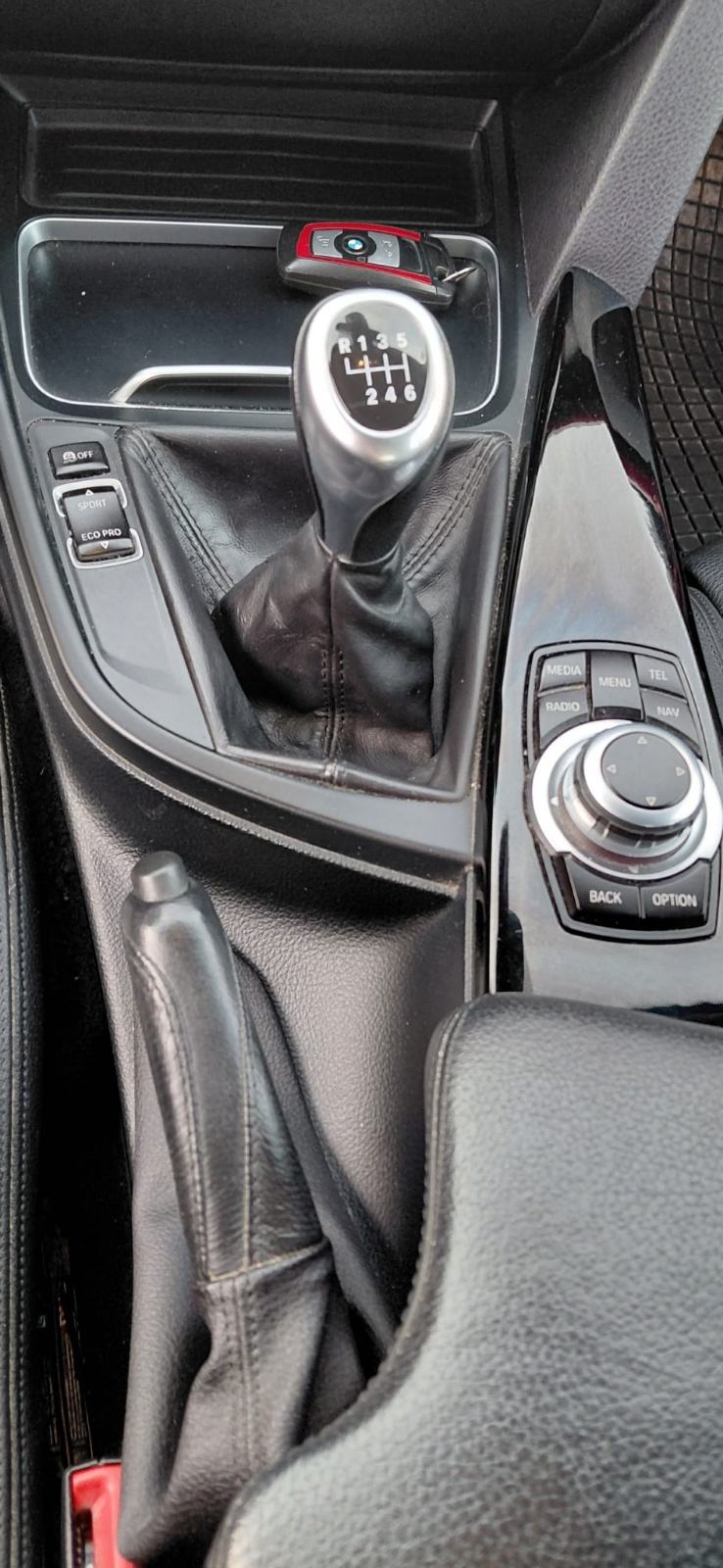 BMW 318d Sportline, fotografija 7