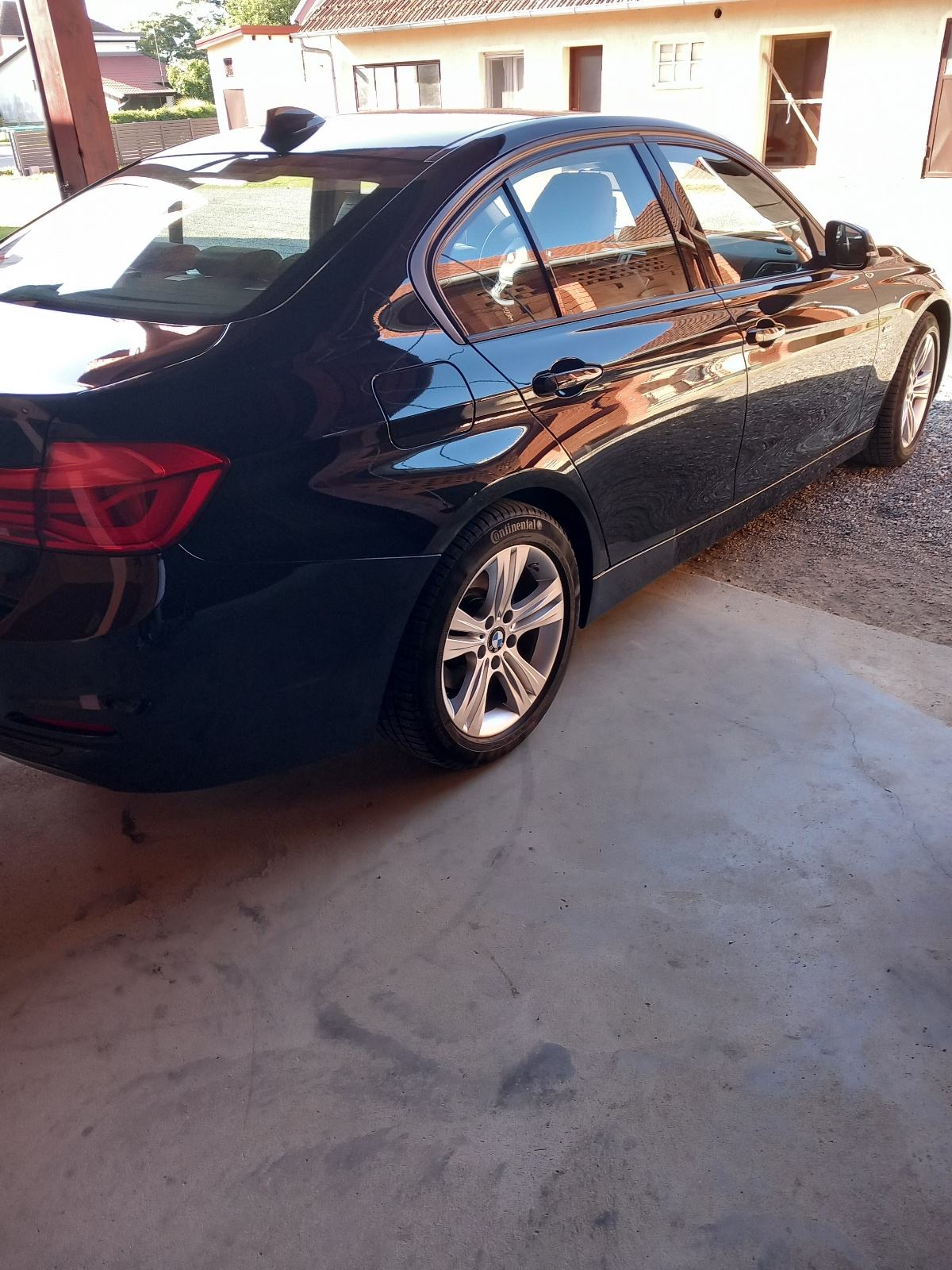 BMW 318d Sportline, fotografija 14