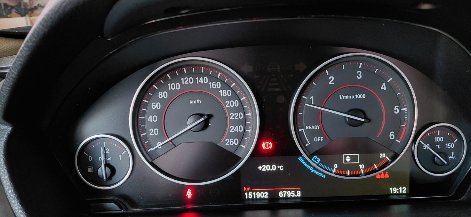 BMW 318d Sportline, fotografija 18