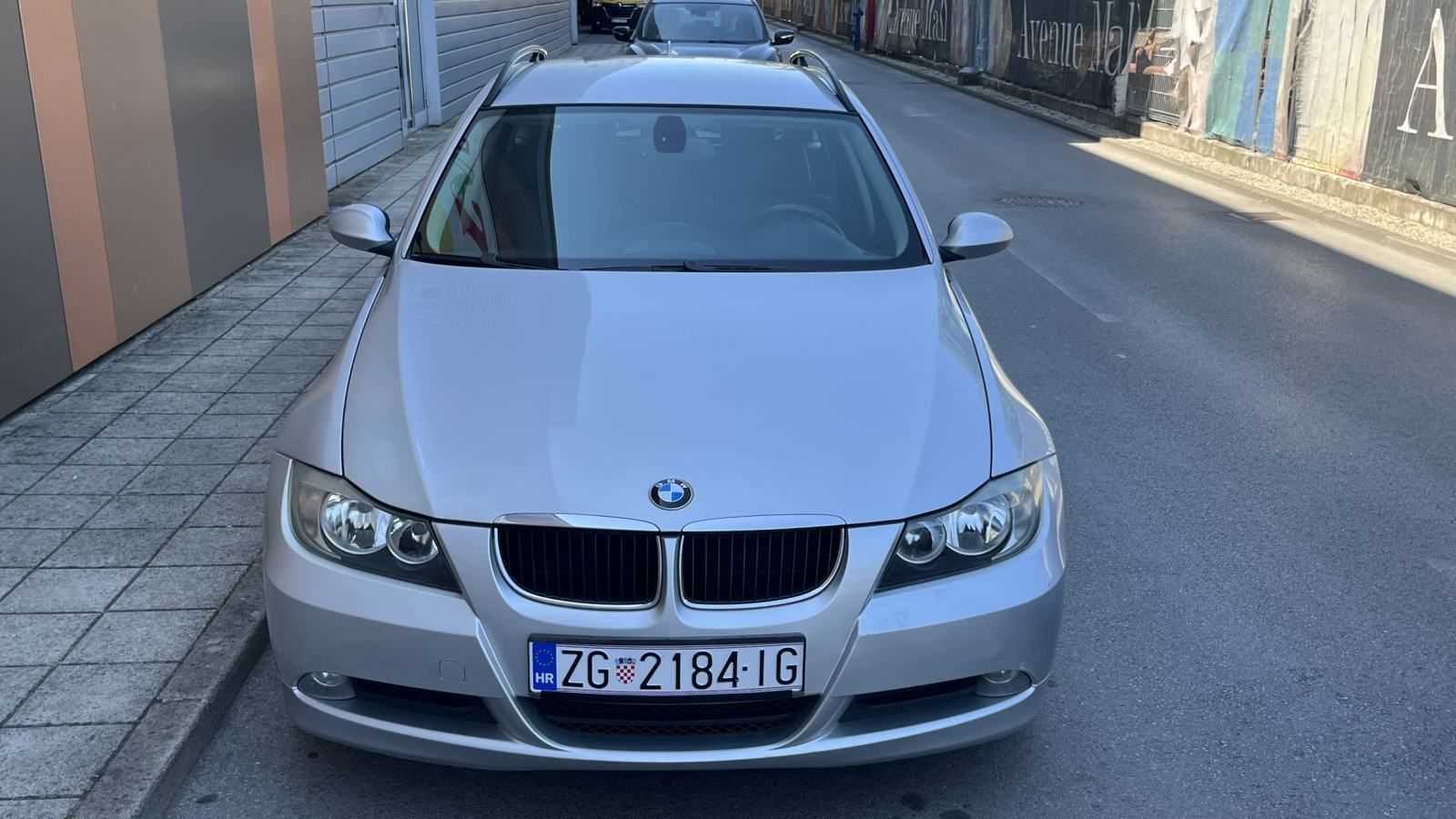 BMW serija 3 318d touring Karavan NAVI, KUKA, KOŽA, TEMPOMAT, KARTICE, pogled izvana - slika 3