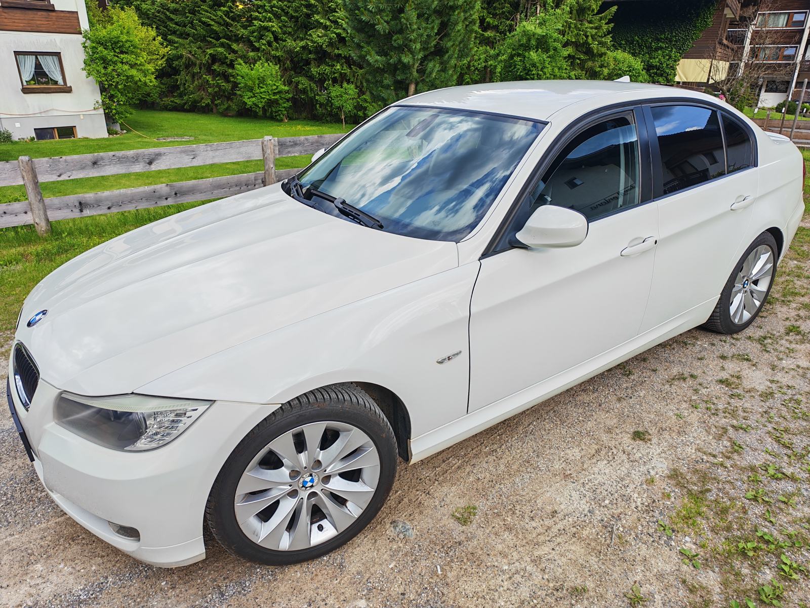 BMW serija 3 318i, automatic, servisna, fotografija 8