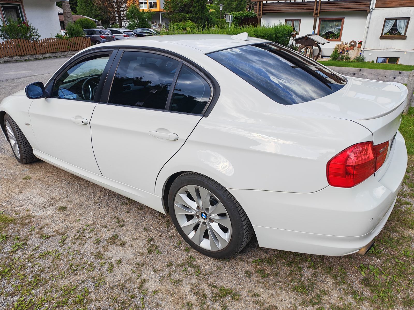 BMW serija 3 318i, automatic, servisna, fotografija 7