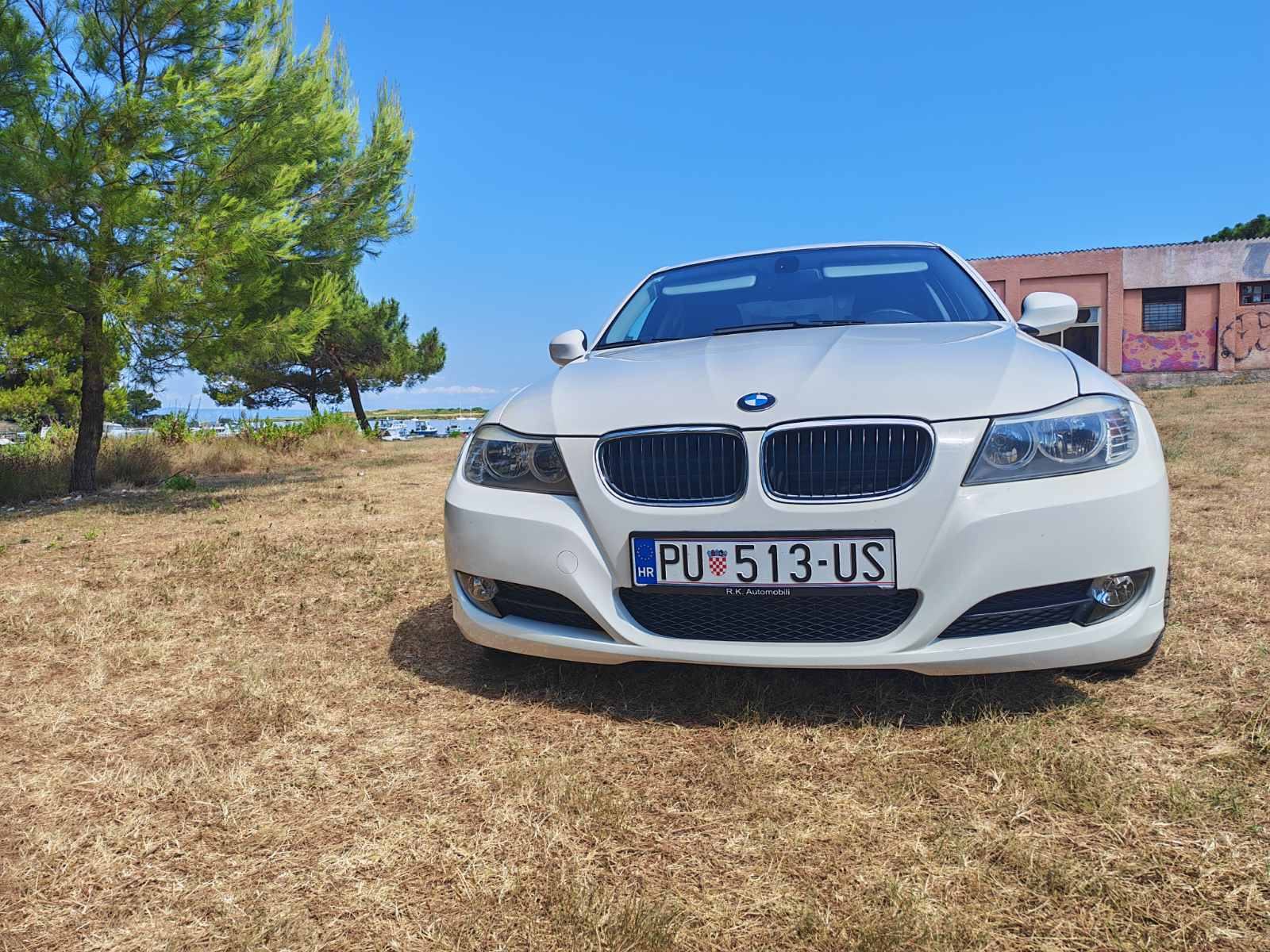 BMW serija 3 318i, automatic, servisna, fotografija 5
