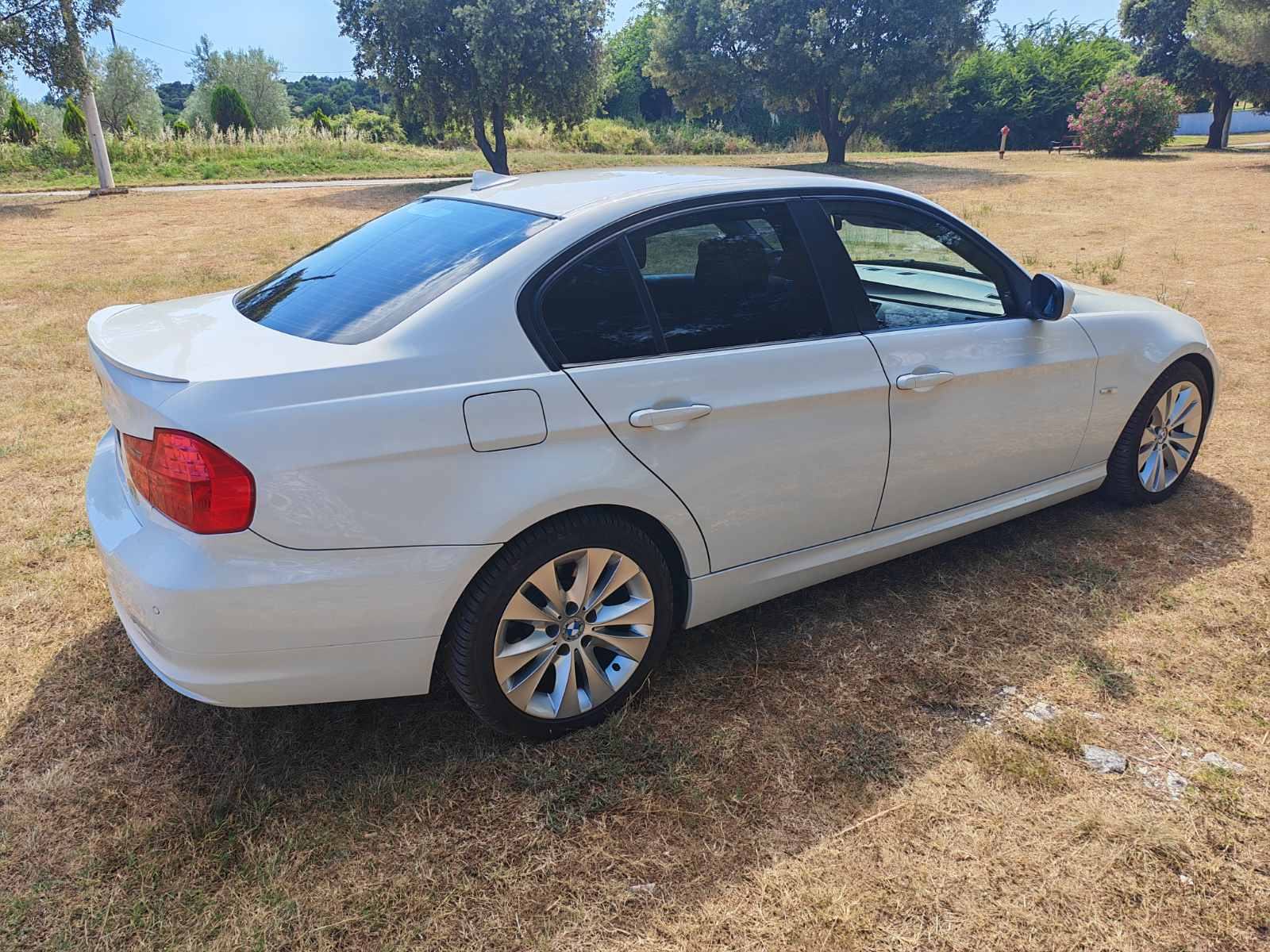 BMW serija 3 318i, automatic, servisna, fotografija 6
