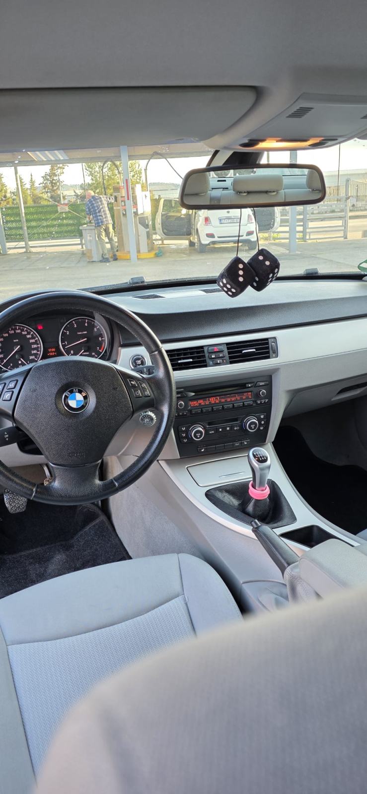BMW serija 3 318i, fotografija 8