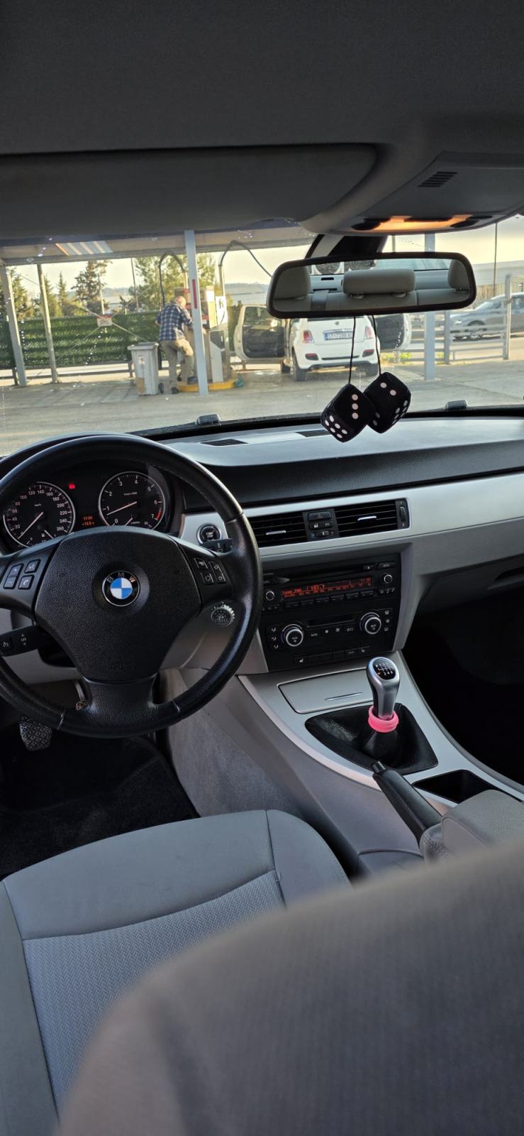 BMW serija 3 318i, fotografija 9