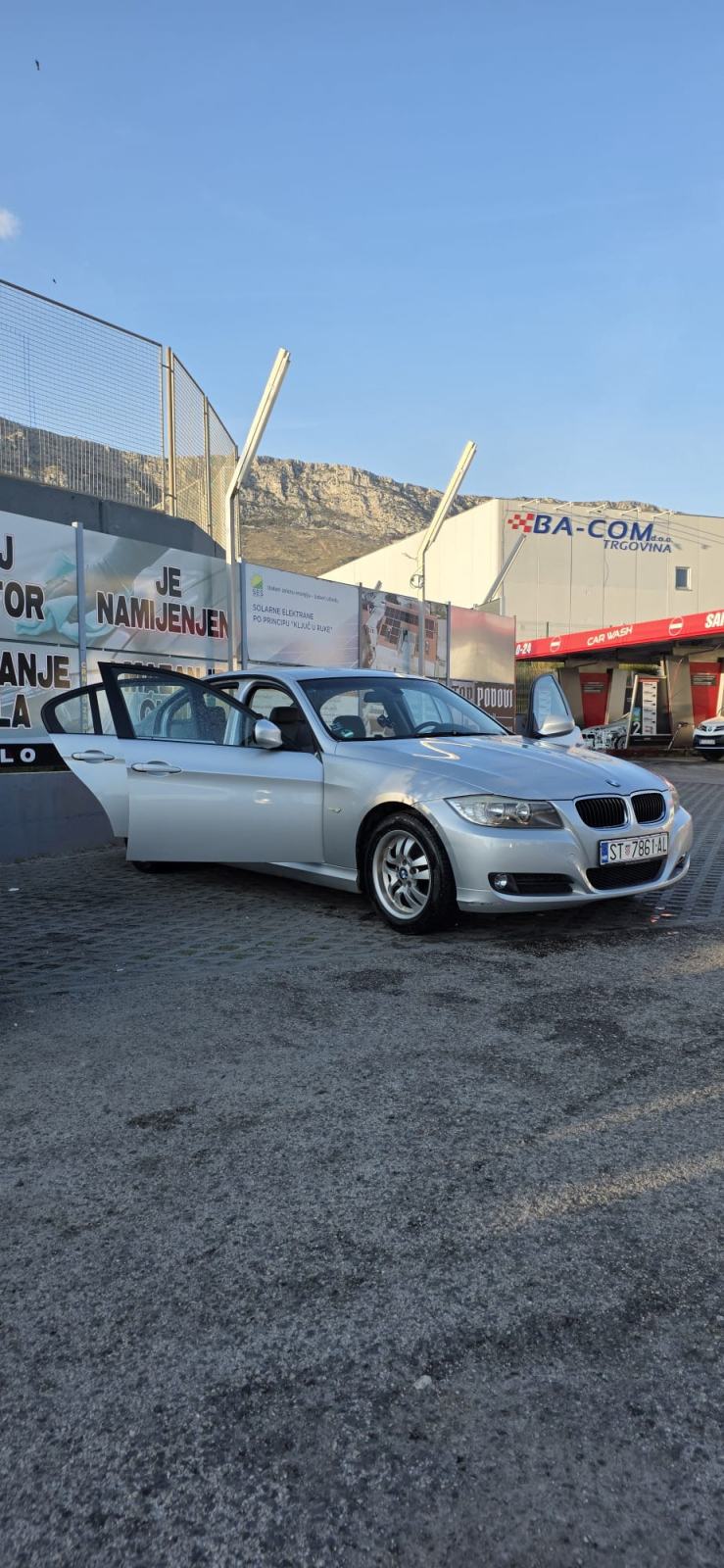 BMW serija 3 318i, fotografija 13