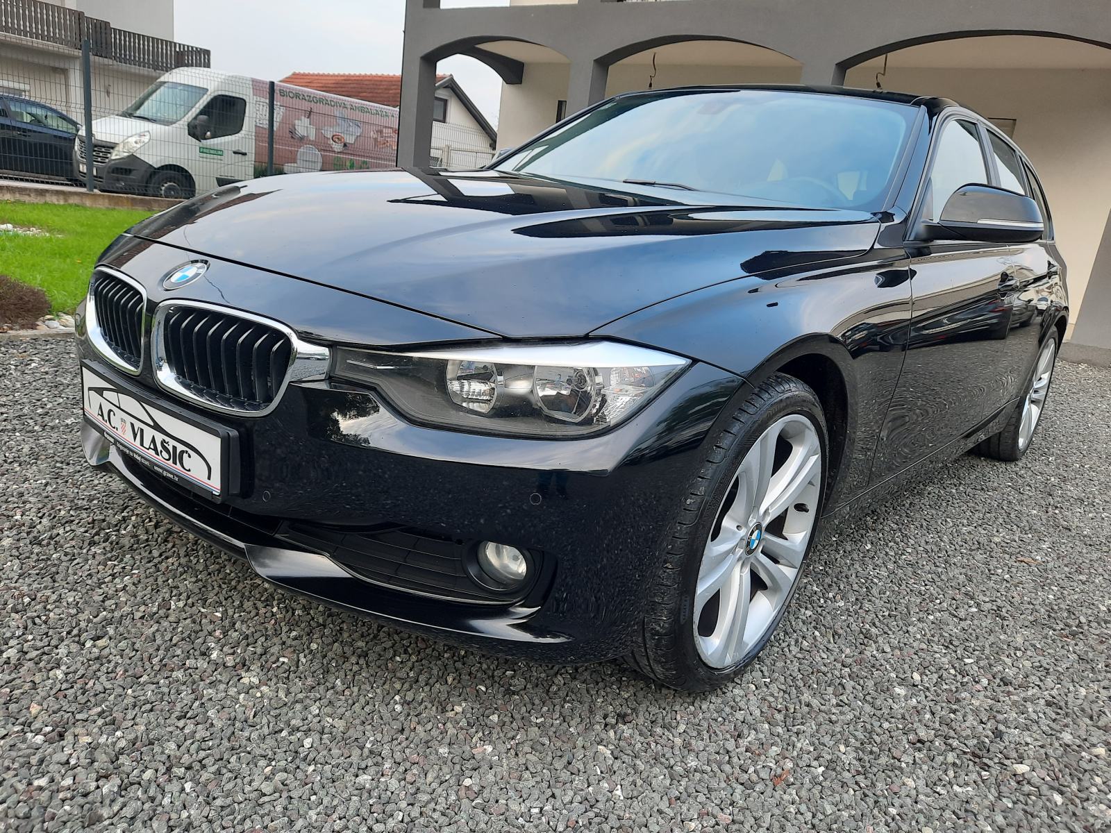 BMW serija 3 320d automatik-PUNO OPREME,ODLIČAN AUTO !, fotografija 2