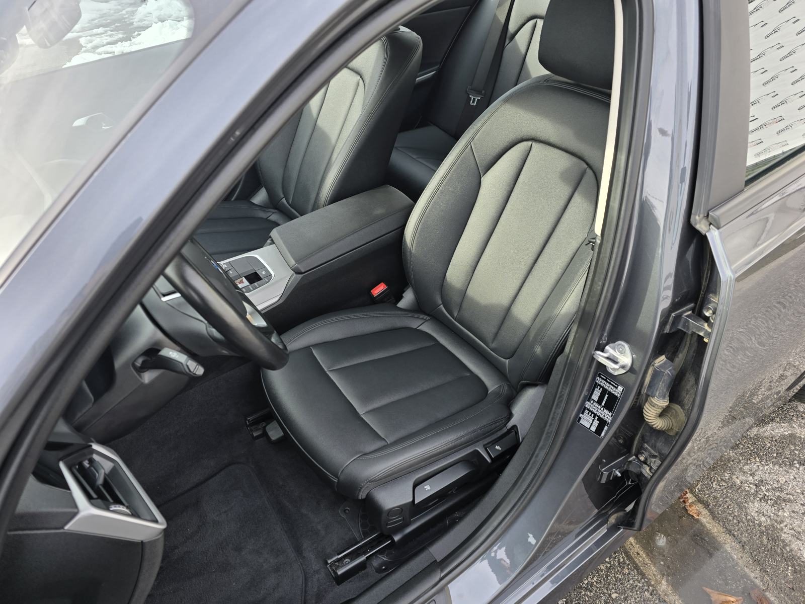 BMW serija 3 320d automatik, LED, Navi, alu felge, servisna, u PDV-u!, fotografija 10