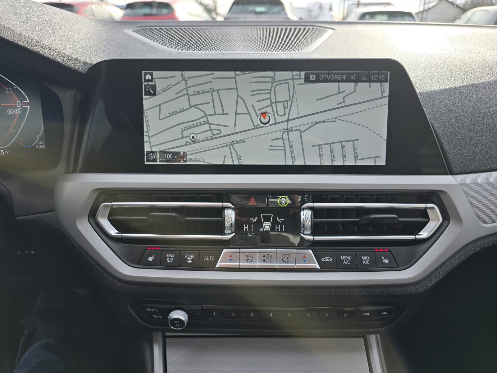 BMW serija 3 320d automatik, LED, Navi, alu felge, servisna, u PDV-u!, fotografija 15