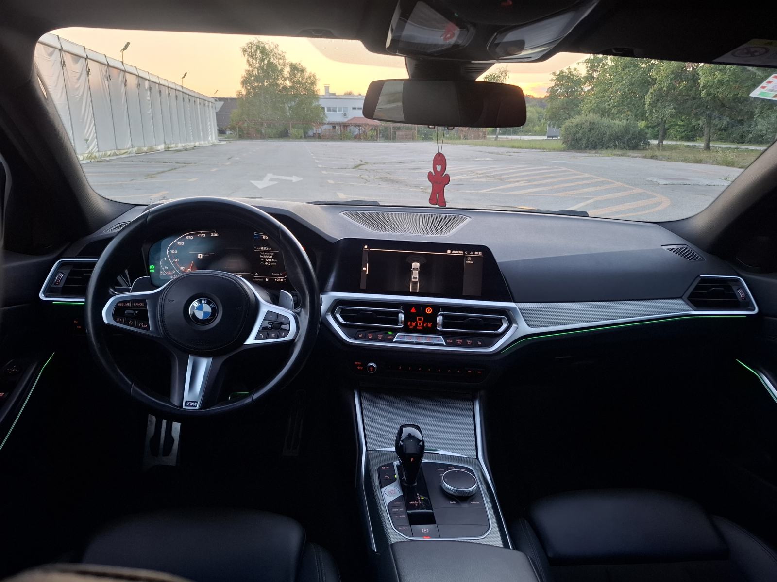 BMW serija 3 320d automatik,,M-paket, fotografija 9