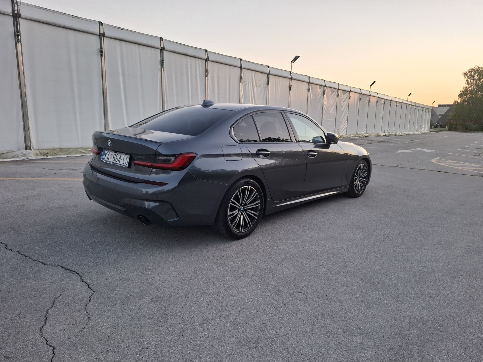 BMW serija 3 320d automatik,,M-paket, fotografija 12