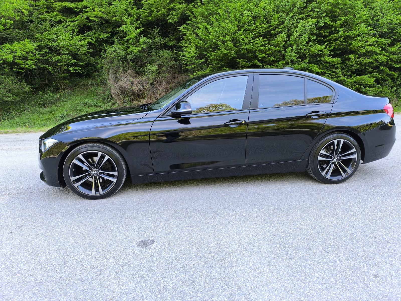 BMW 320d LCI, automatik, veliki servis, fotografija 1