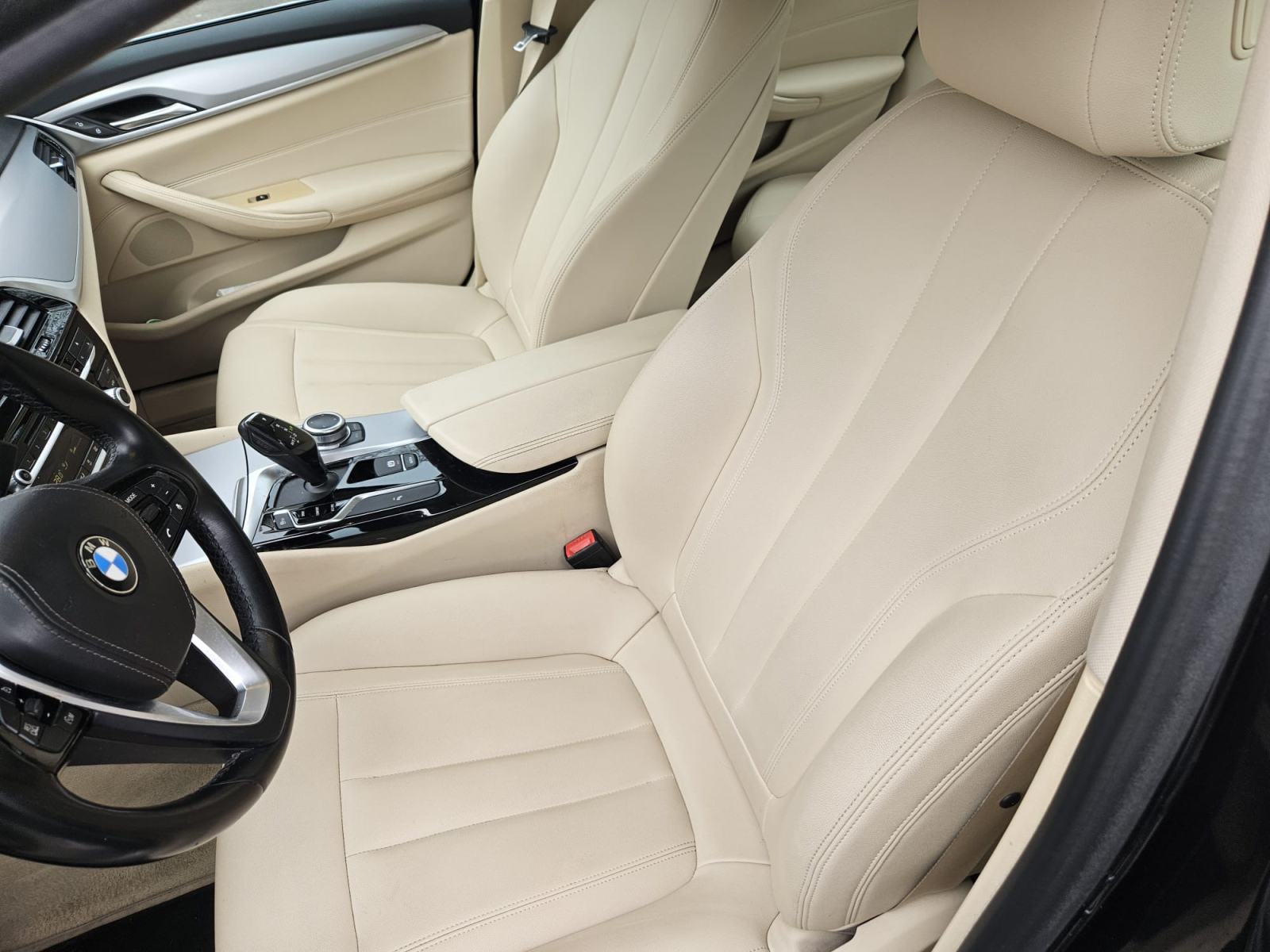 BMW serija 5 520d AUTOMAT,PDV,110500TKM,VLASNIK,REG 06-2027,SERVISNA.., fotografija 10