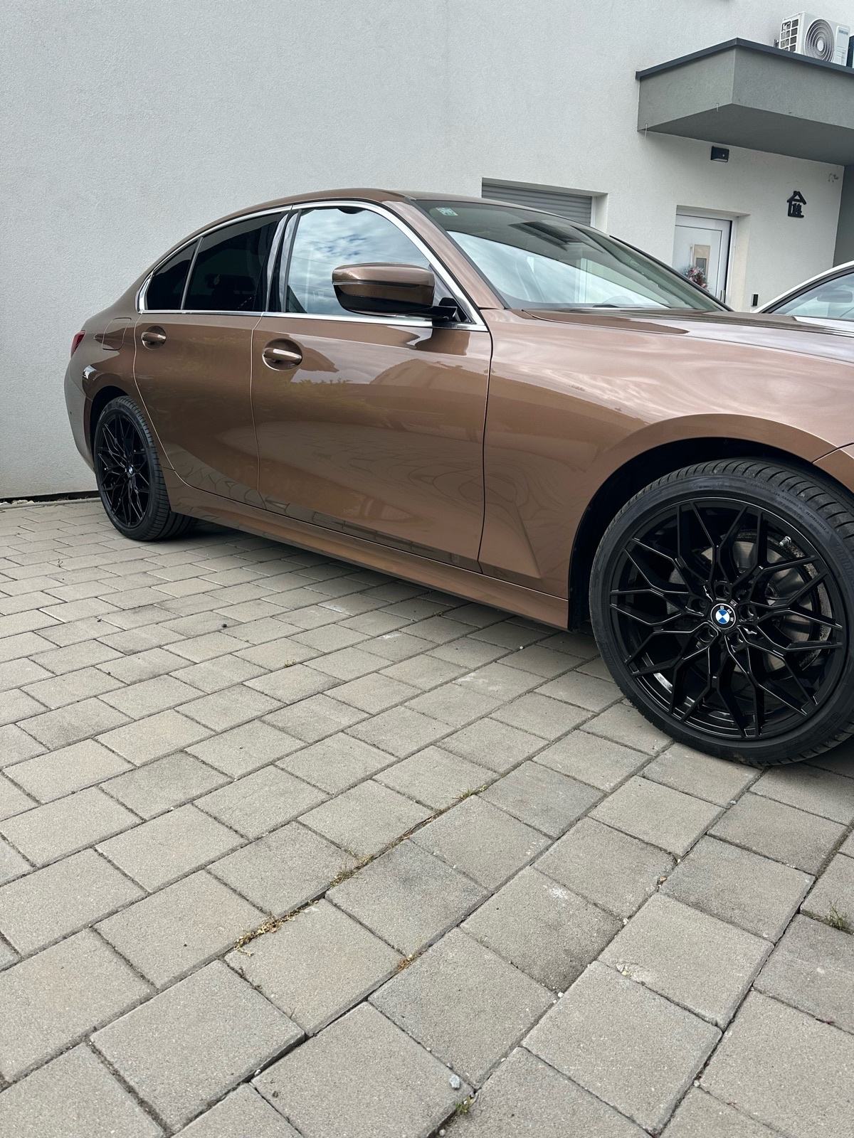 BMW serija 3 320d Xdrive, Luxury oprema, panorama, fotografija 3