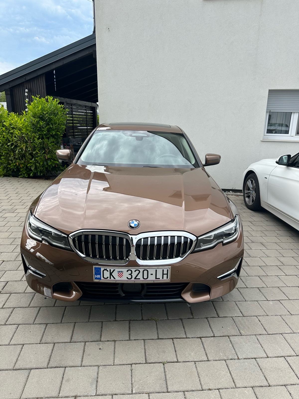 BMW serija 3 320d Xdrive, Luxury oprema, panorama, fotografija 6