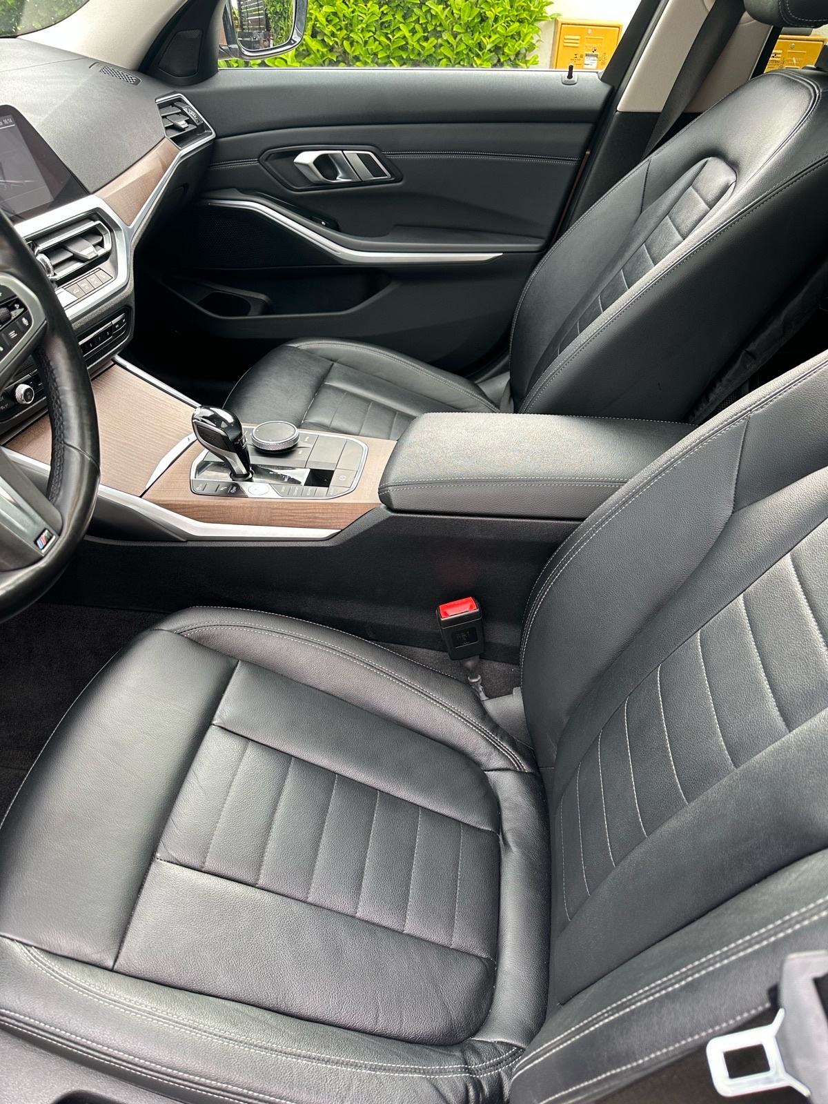 BMW serija 3 320d Xdrive, Luxury oprema, panorama, fotografija 7