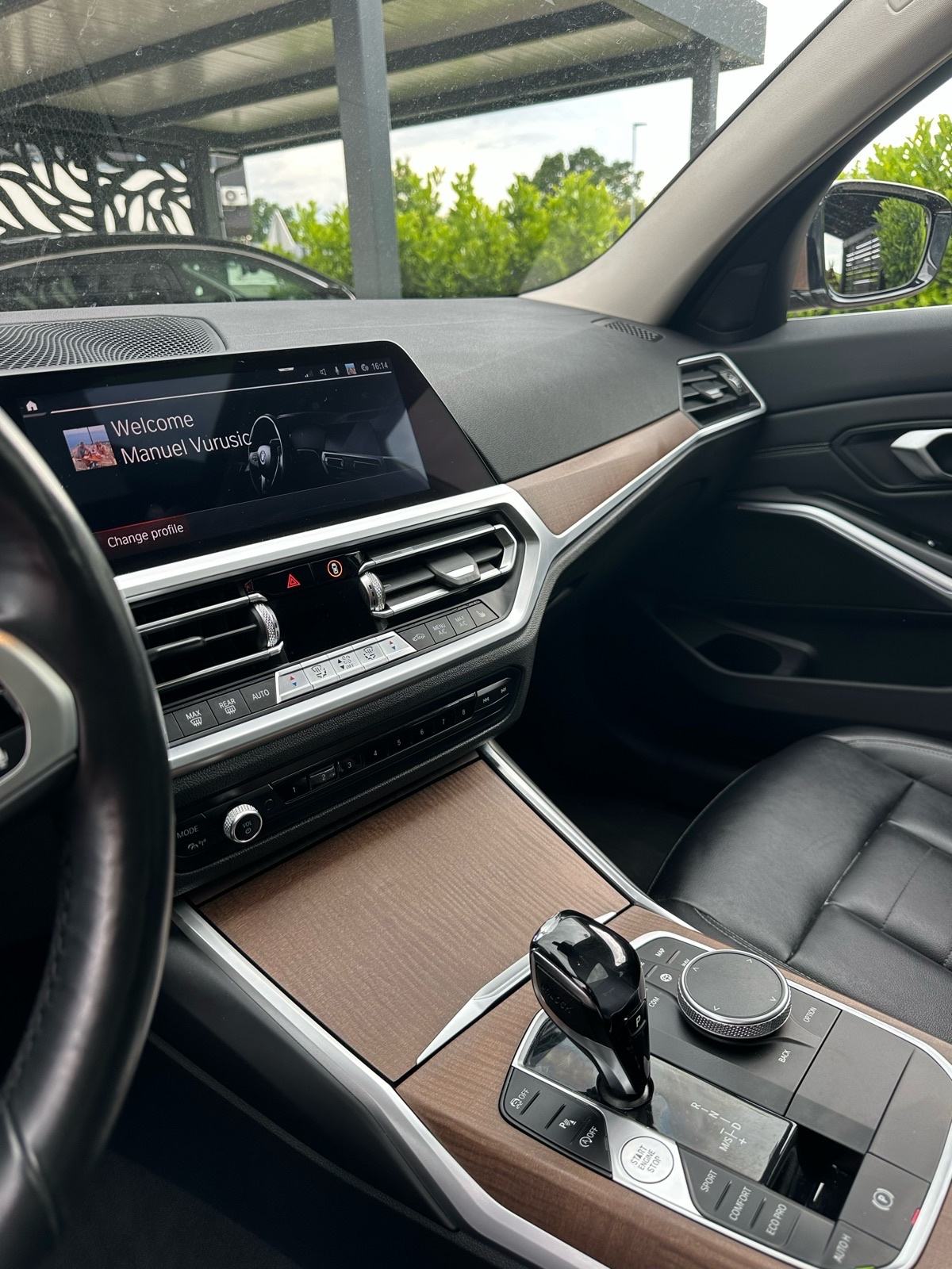 BMW serija 3 320d Xdrive, Luxury oprema, panorama, fotografija 11